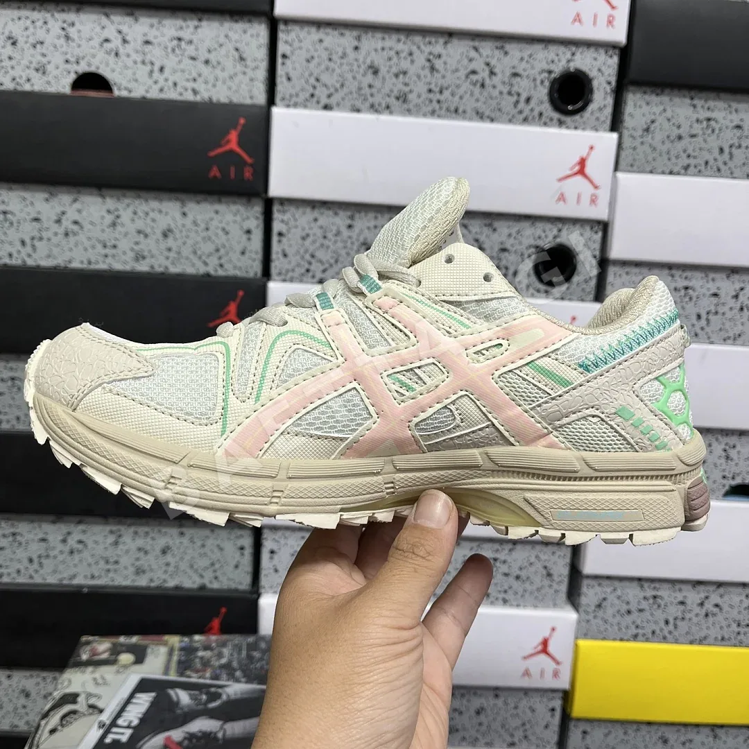 아식스 [XY] 젤 카하나 8 1012A978-101 200348 Asics Gel-Kahana 8 상세 이미지 7