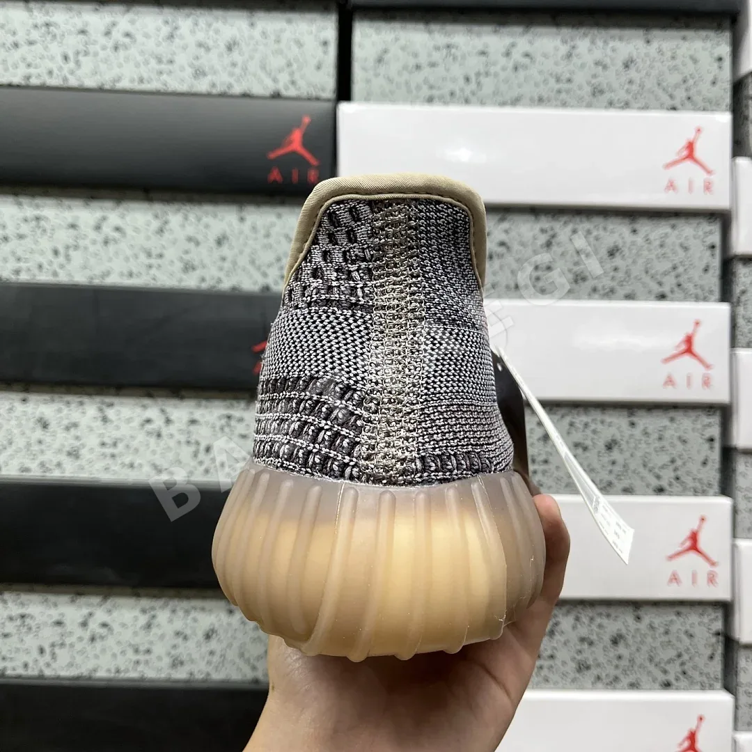 아디다스 [XQ] 이지 부스트 350 V2 HO2795 200793 Adidas Yeezy Boost 350 V2 Fade 상세 이미지 5