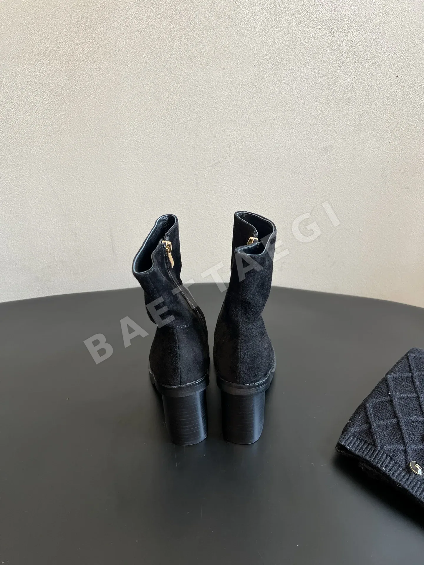 샤넬 부츠 쉽스킨 자수 로고 상세 이미지 4