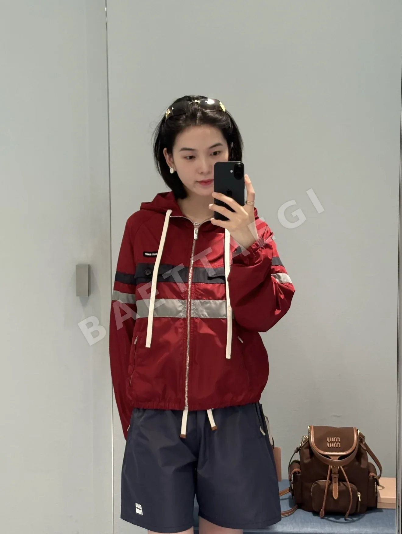 미우미우 네이비 나일론 반바지 상세 이미지 3