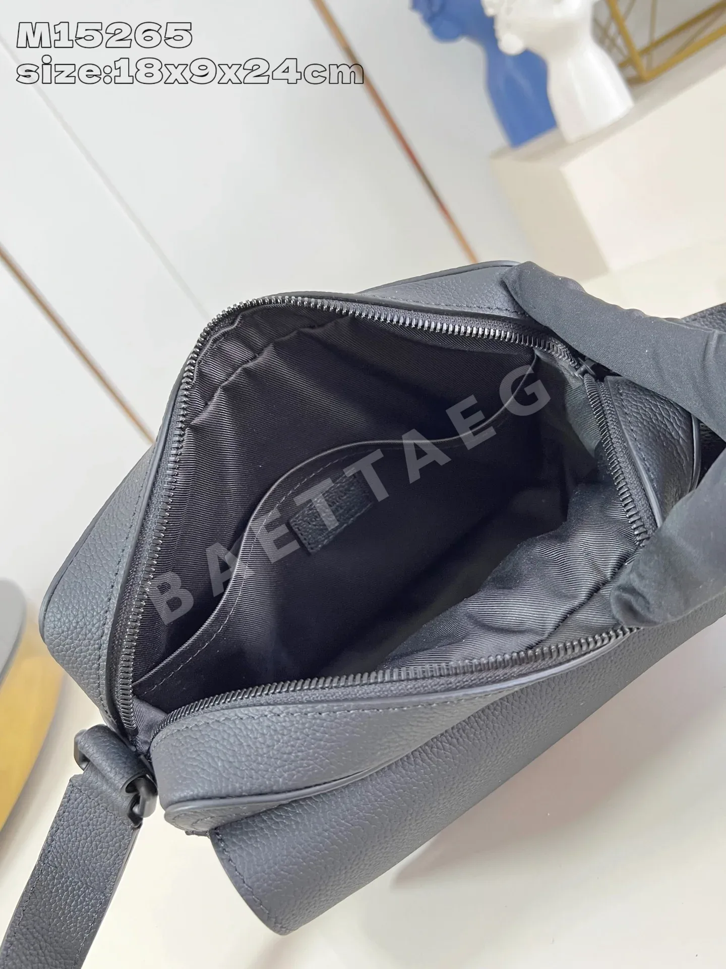 루이비통 보딩 메신저 가방 M15265 상세 이미지 8