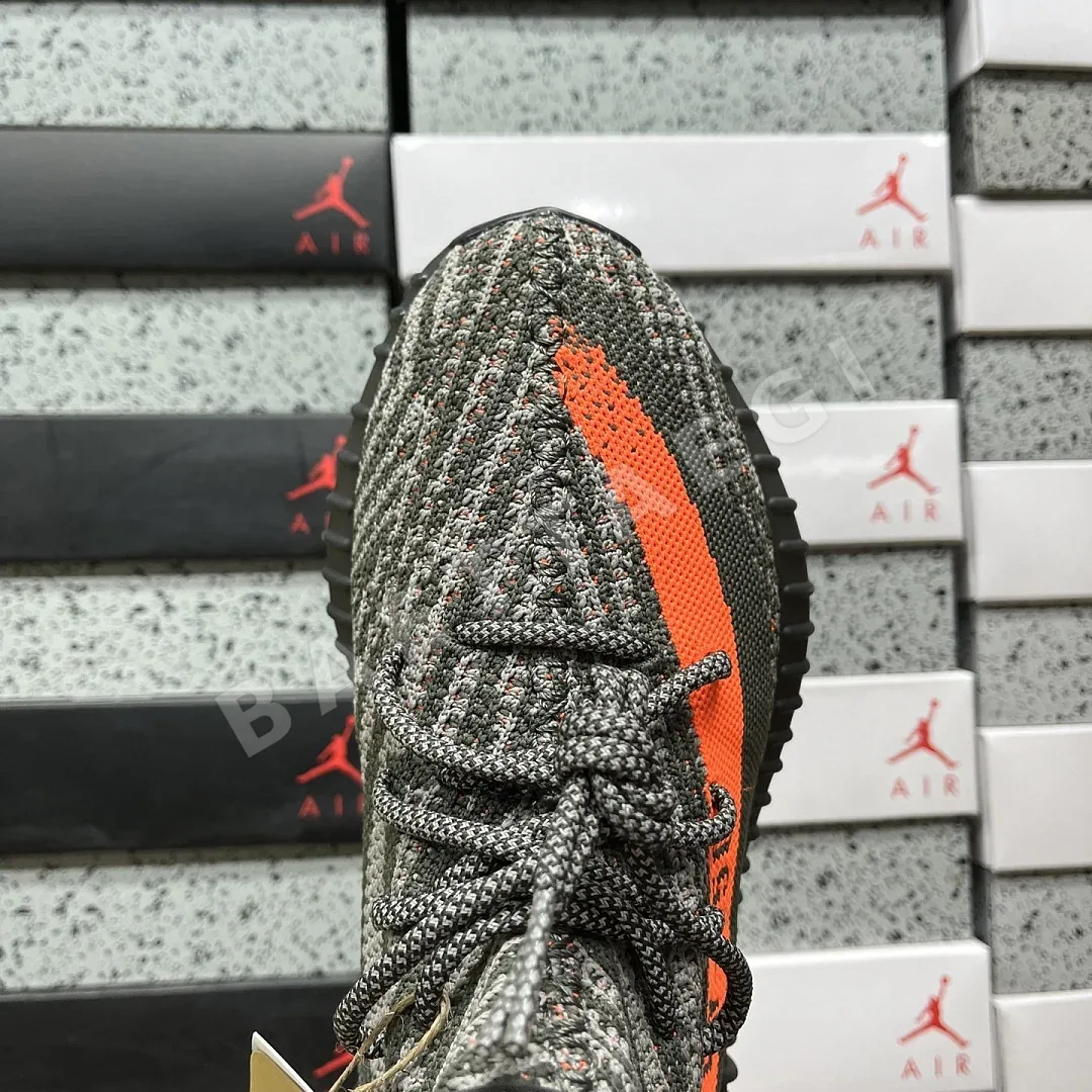 아디다스 [XQ] 이지 부스트 350 V2 HQ7045 200807 Adidas Yeezy Boost 350 V2 Carbon Beluga 상세 이미지 2