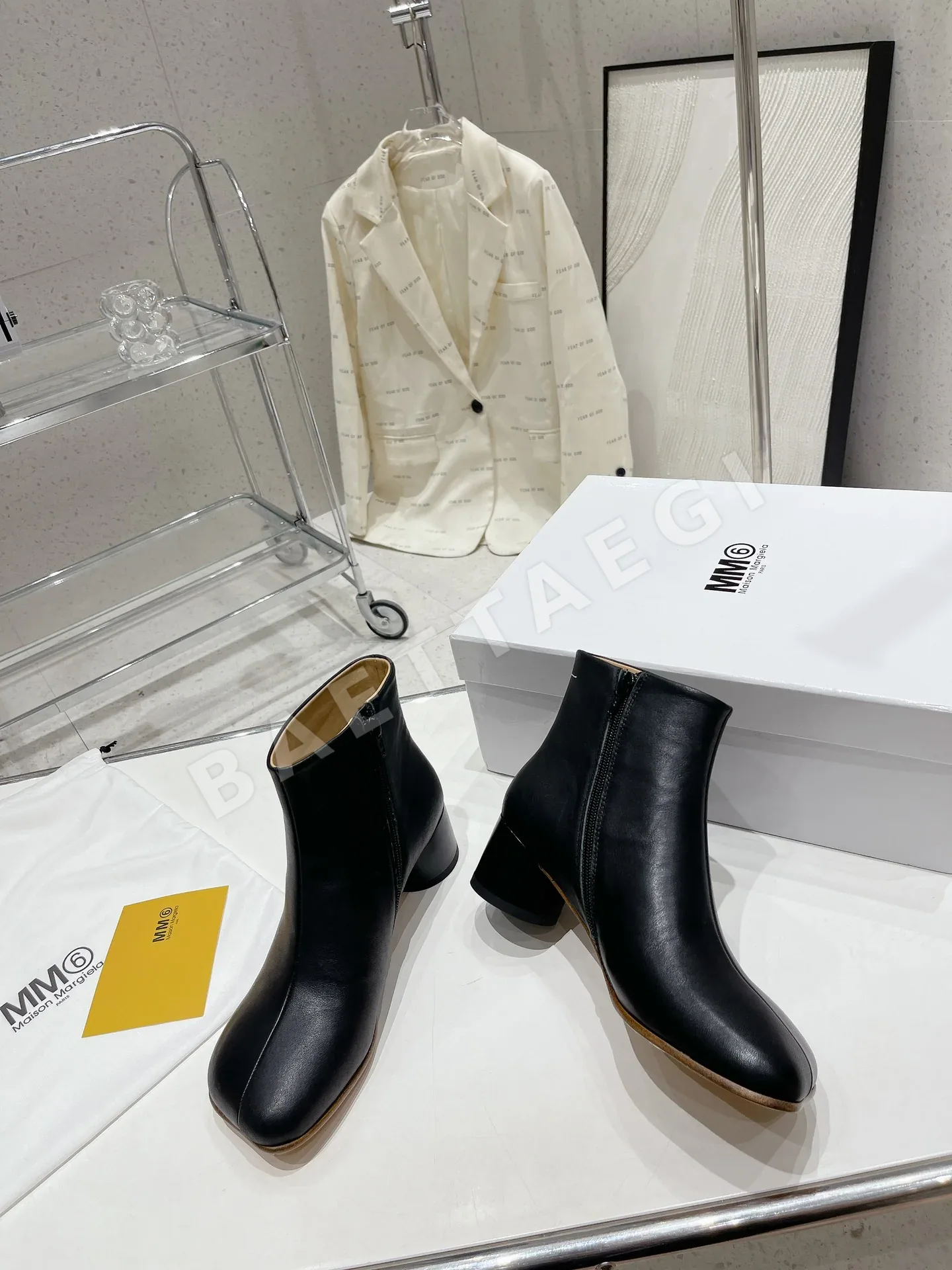 마르지엘라 사각코 앵클 부츠 9210 상세 이미지 4