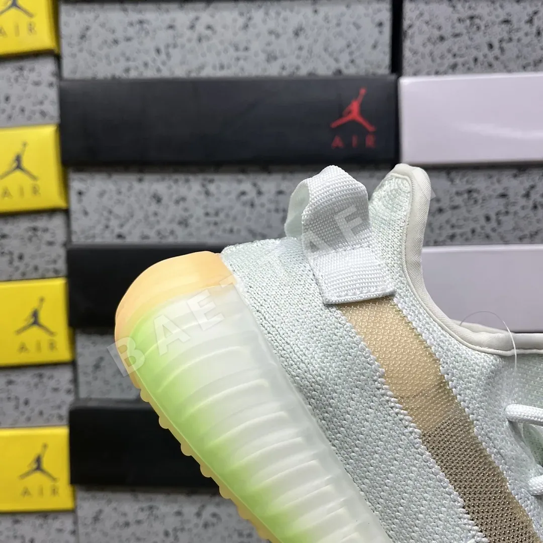 아디다스 [R] 이지 부스트 350 V2 EG7491 200748 Adidas Yeezy Boost 350 V2 상세 이미지 2