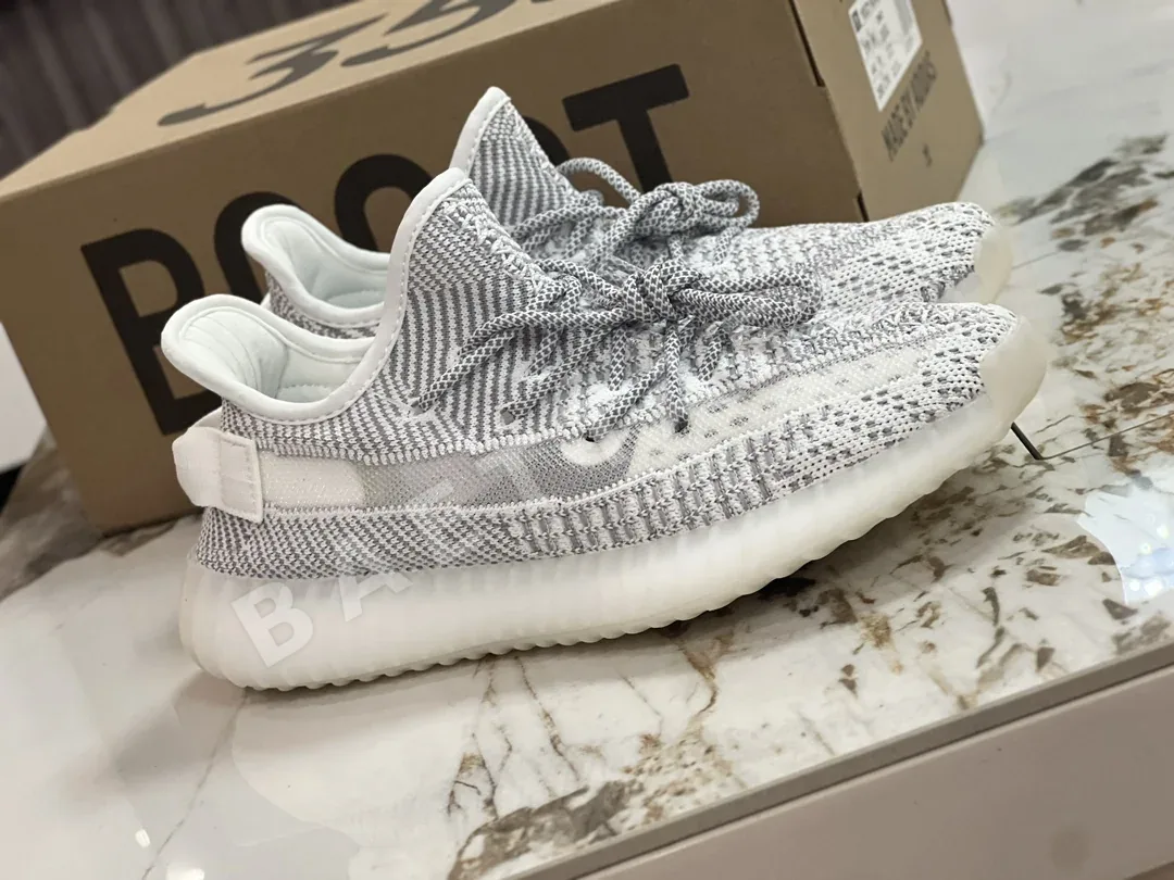 아디다스 YEEZY350 스니커즈 83755