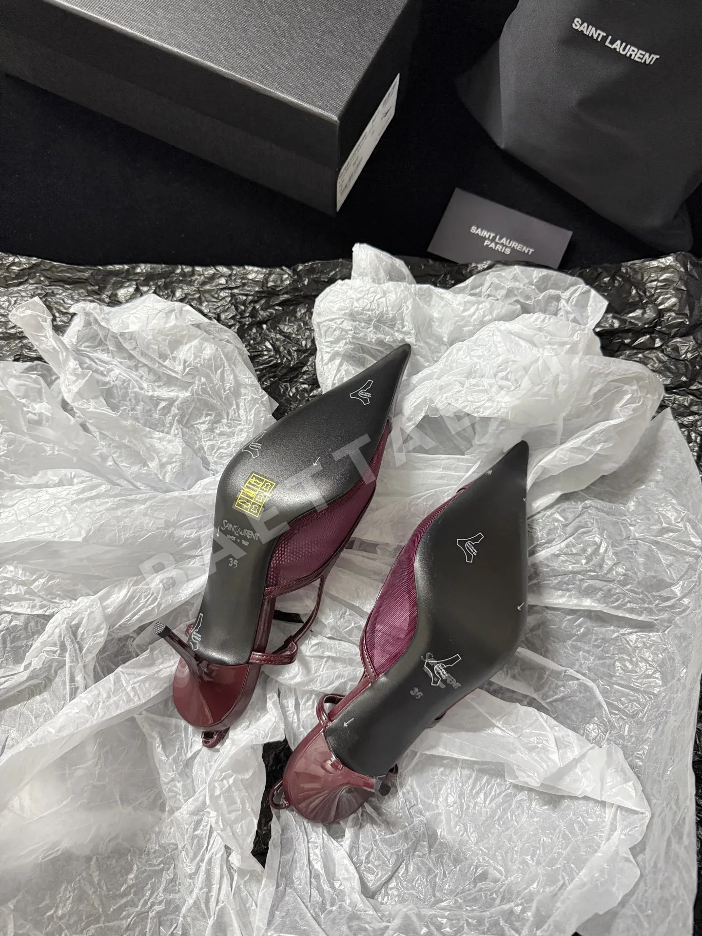 생로랑 메시 램스킨 포인티드토 힐 신발 상세 이미지 9