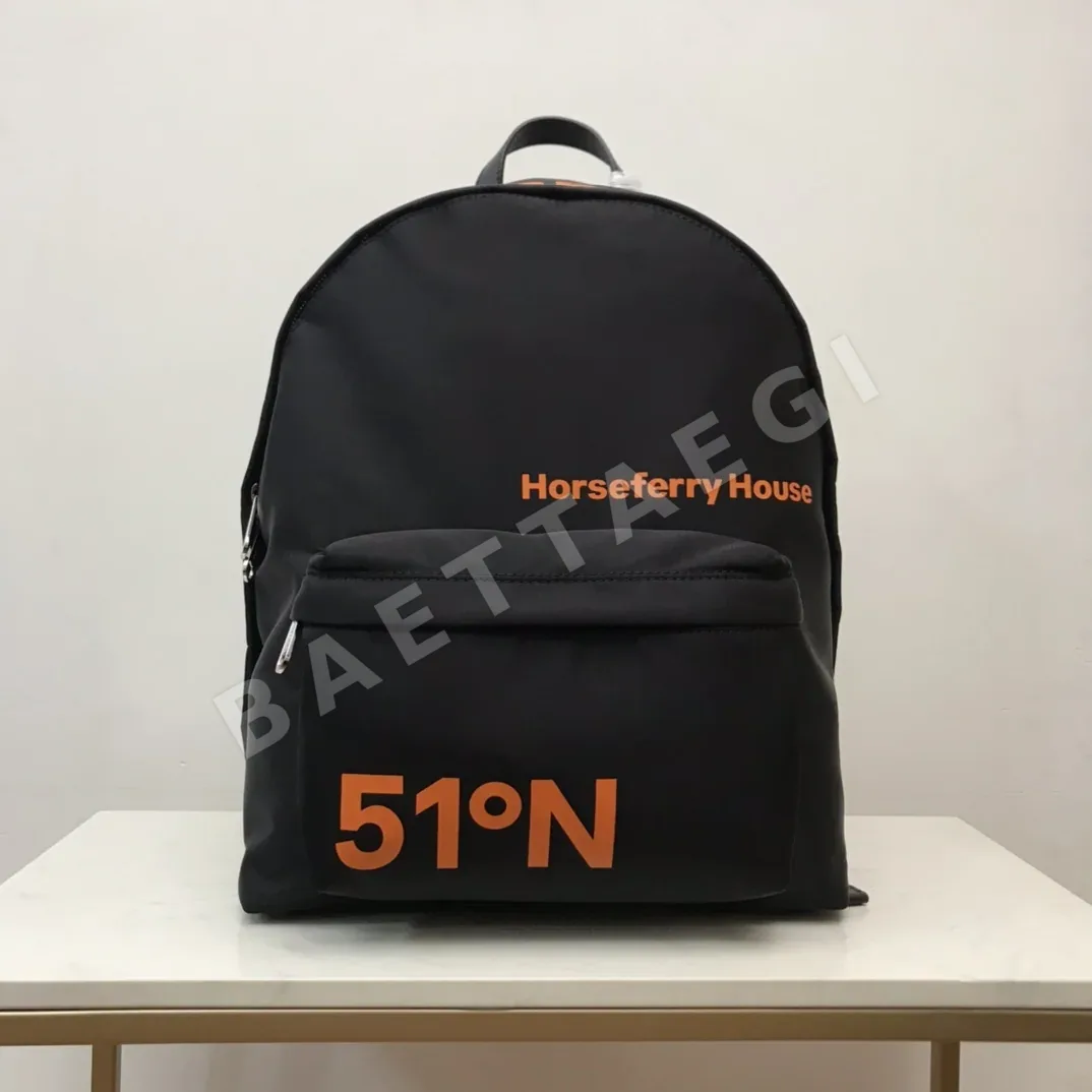 버버리 코디네이션 프린트 백팩 80648611