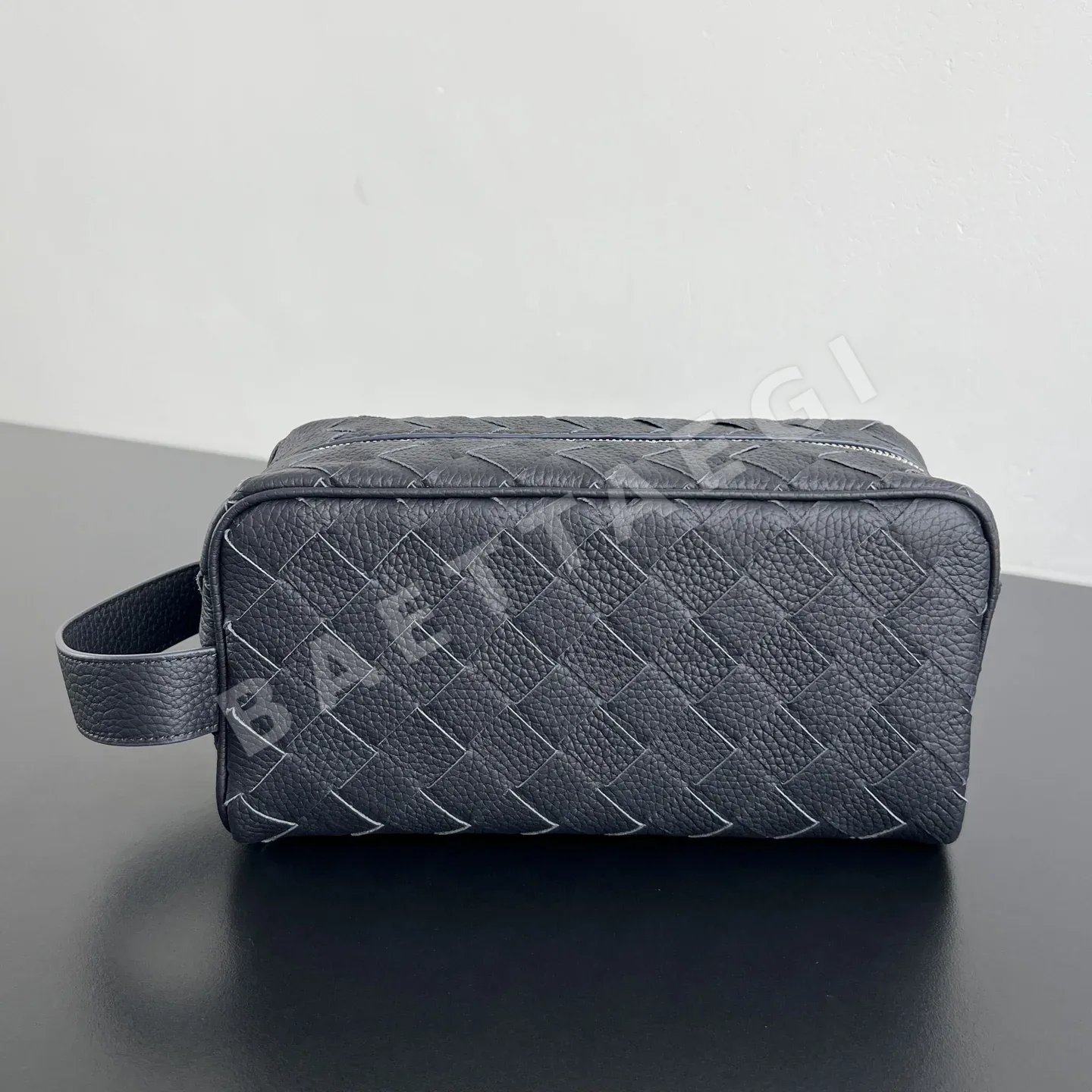 보테가베네타 인트레차토 우븐 그레인 토일레트리 가방 116516