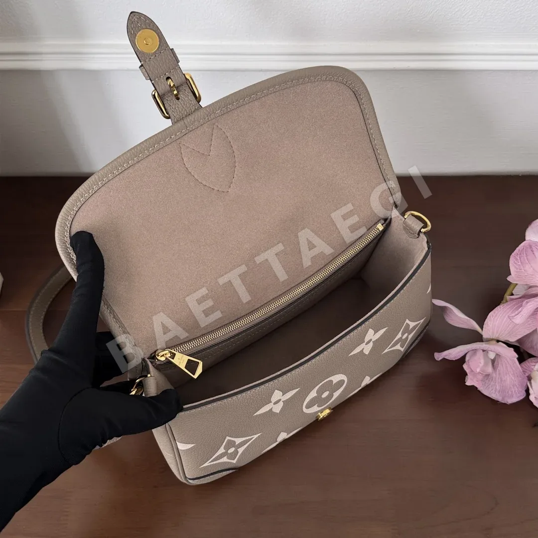 루이비통 바게트 앙프렝뜨 숄더백 M46583 상세 이미지 9