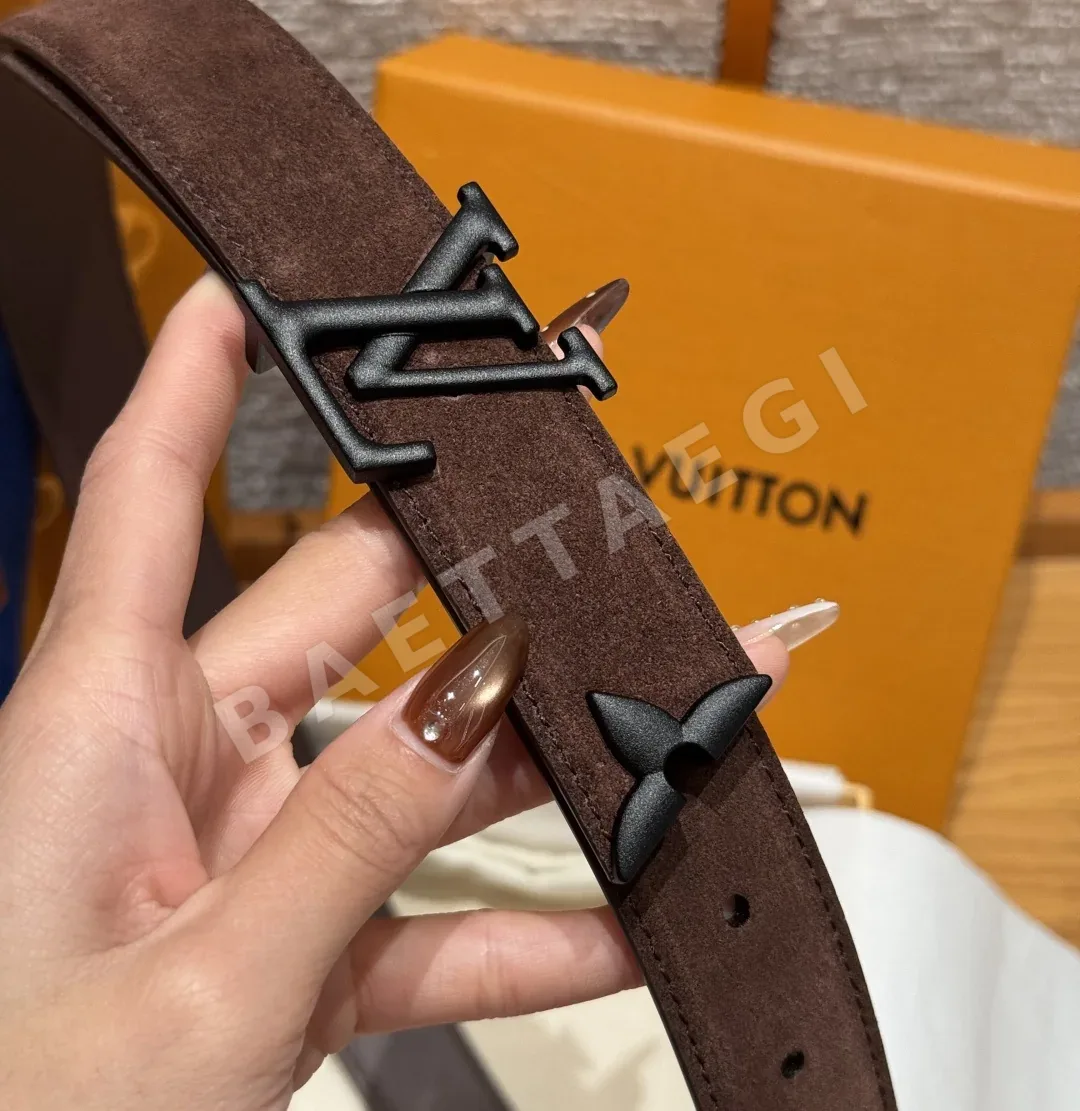 루이비통 모노그램 버클 리버시블 가죽 벨트 상세 이미지 4