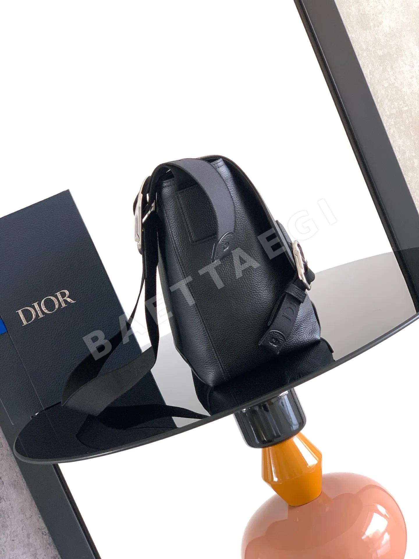 디올 제트 플랩 메신저백 가죽 가방 상세 이미지 2