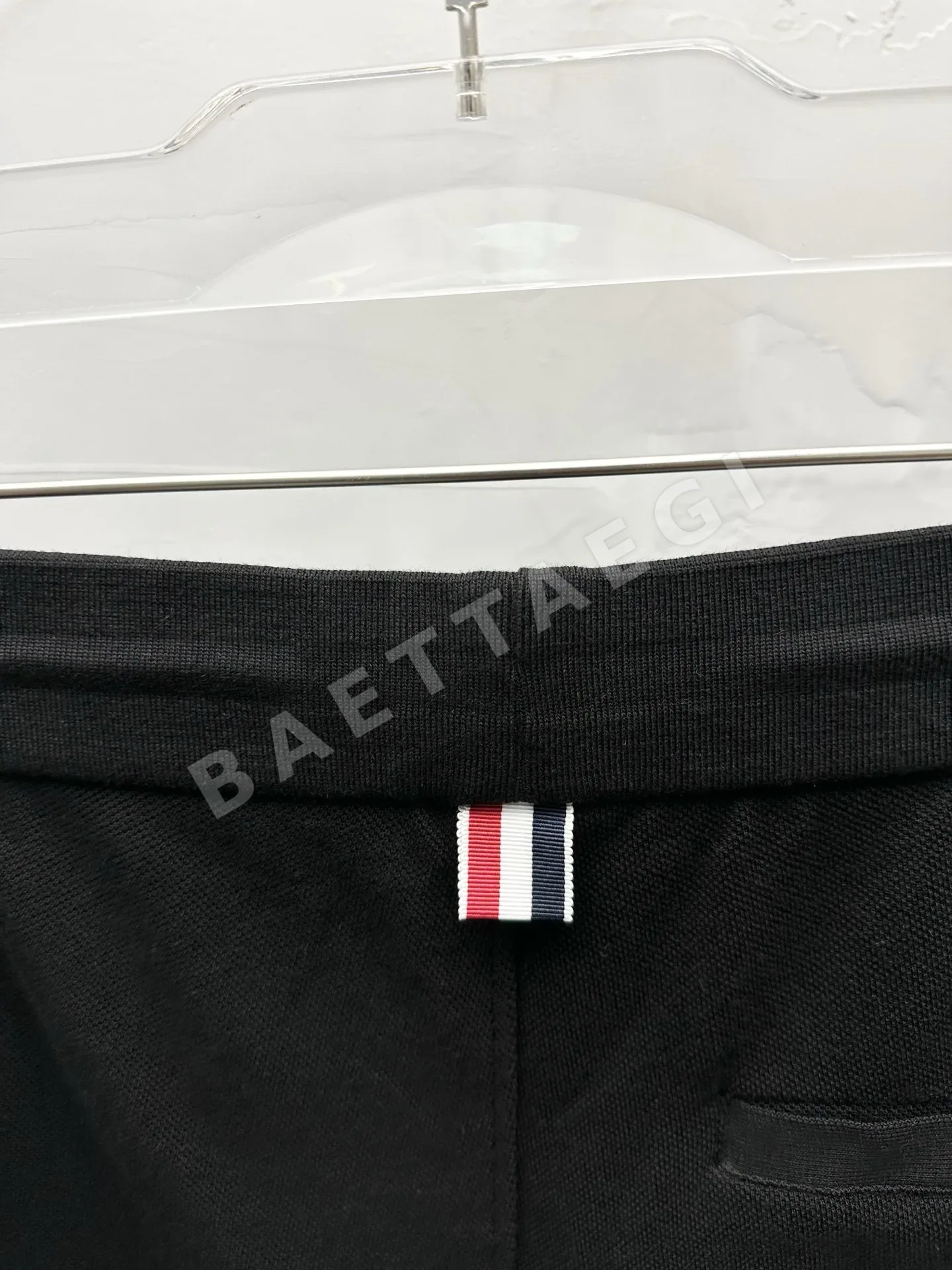 톰브라운 피케 스트라이프 남성 반바지 상세 이미지 7