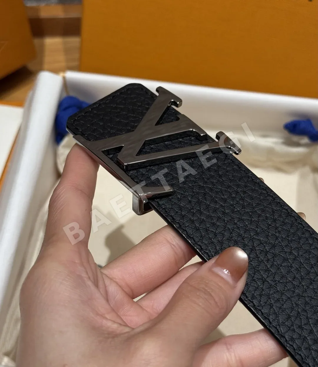 루이비통 TAURILLON 40mm 리버서블 벨트 상세 이미지 7