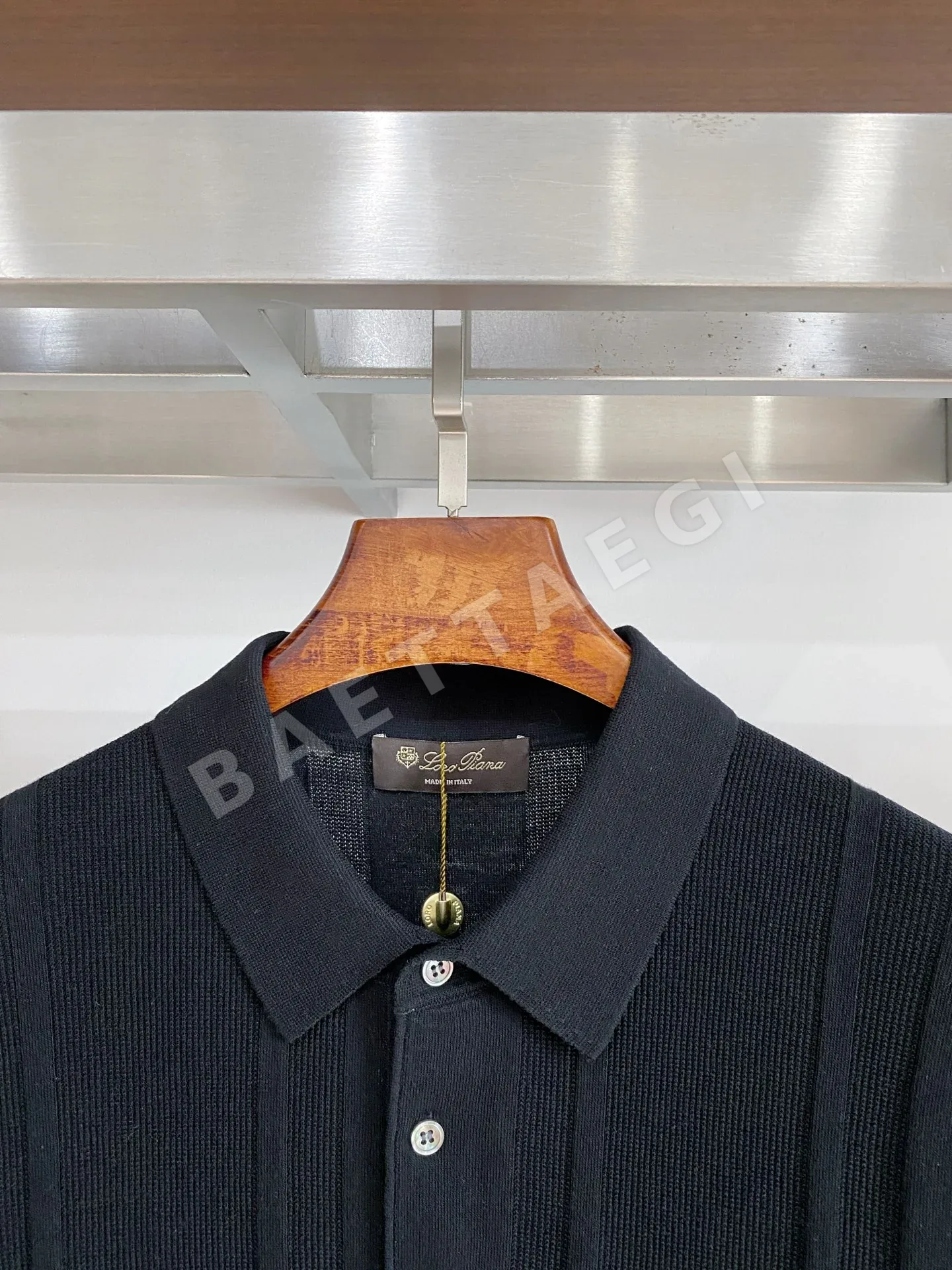 로로피아나 남성 린넨 혼방 반팔 티셔츠 상세 이미지 3