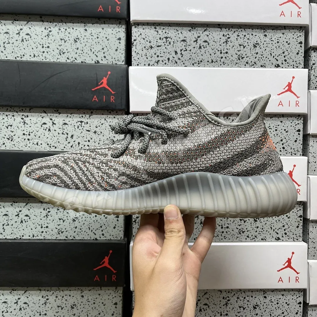 아디다스 [XQ] 이지 부스트 350 V2 GW1229 200798 Adidas Yeezy Boost 350 V2 Beluga 상세 이미지 6