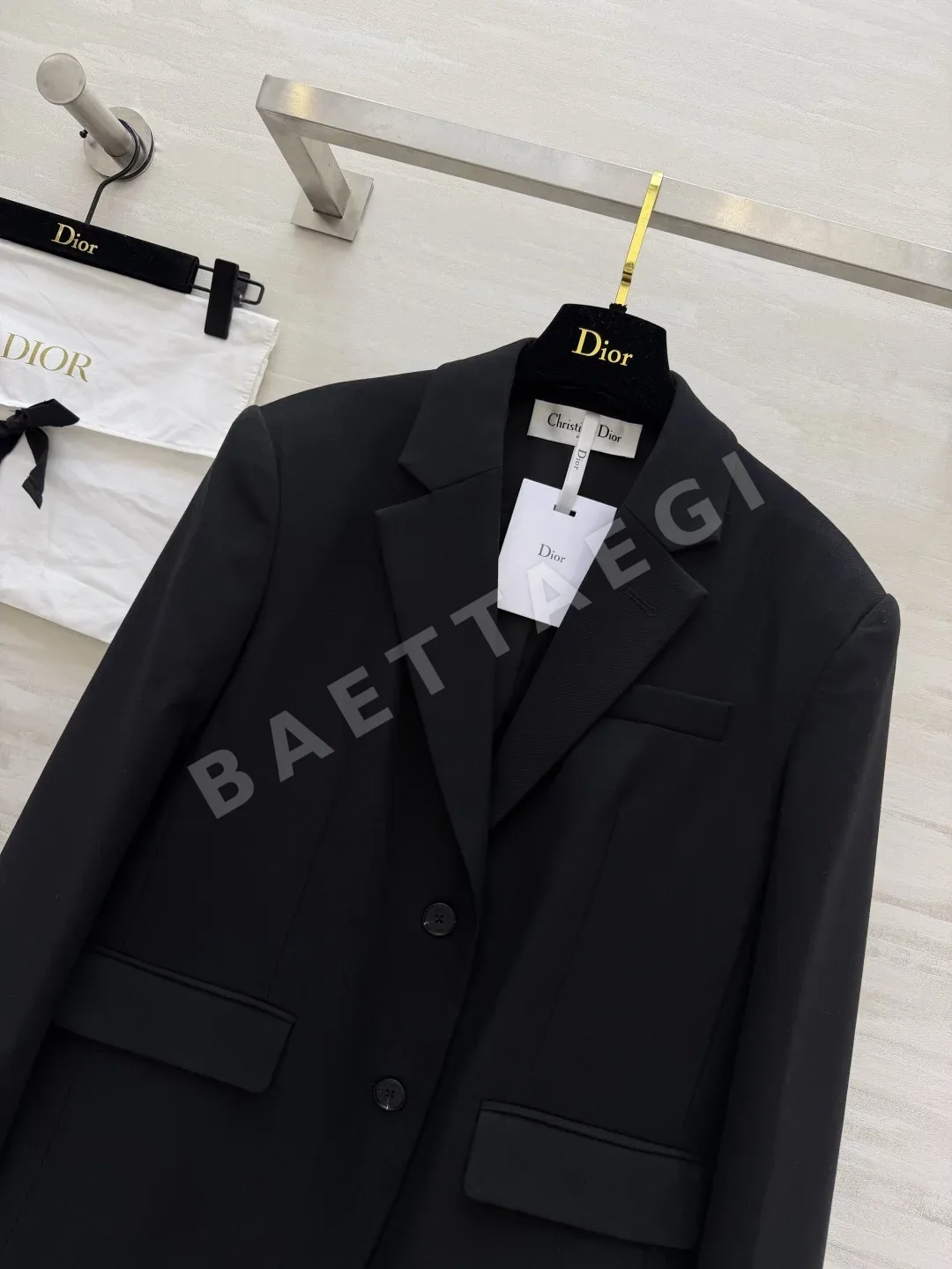 디올 클래식 블랙 여성 자켓 상세 이미지 3