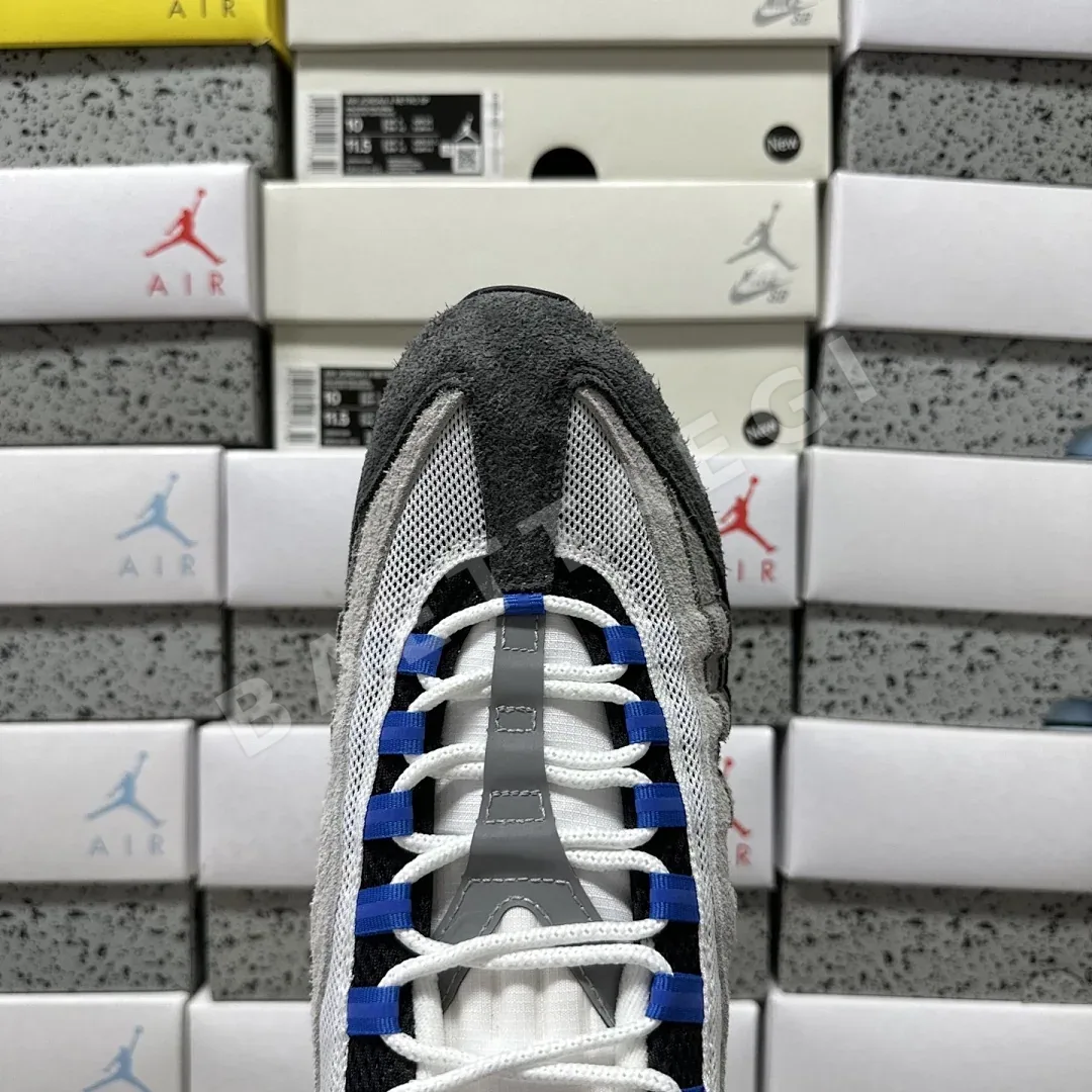 나이키 [KZ2.0] 에어 맥스 95 SP IB4523-001 201368 Nike Air Max 95 SP Undefeated Geo 상세 이미지 7