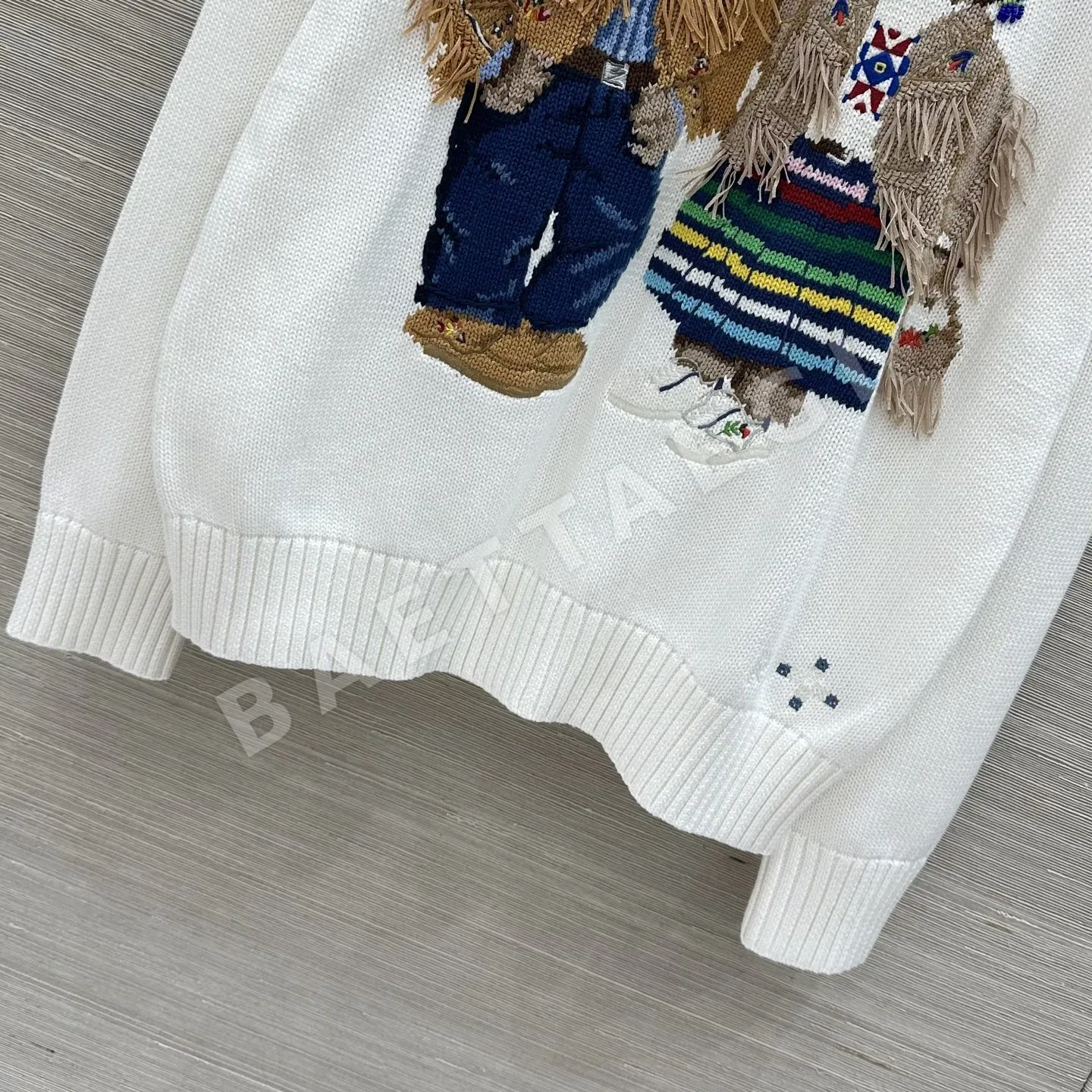 폴로 곰 태슬 장식 여성 니트 상세 이미지 5