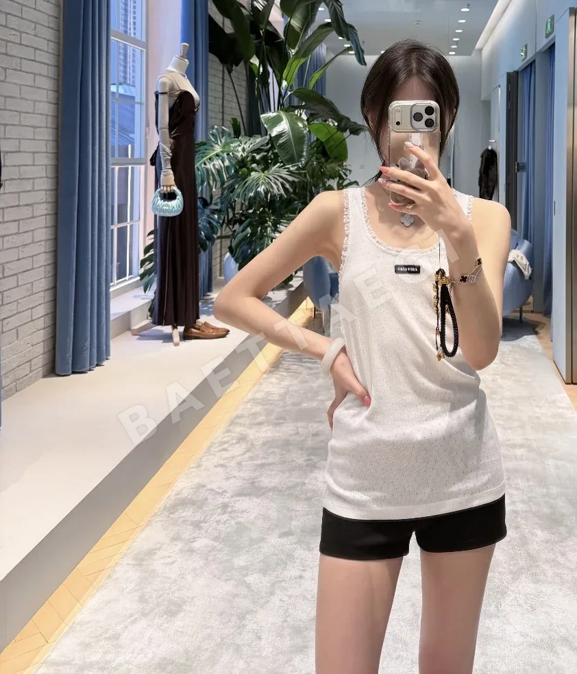 미우미우 레이스 트림 네크라인 탱크톱 반팔 상세 이미지 5