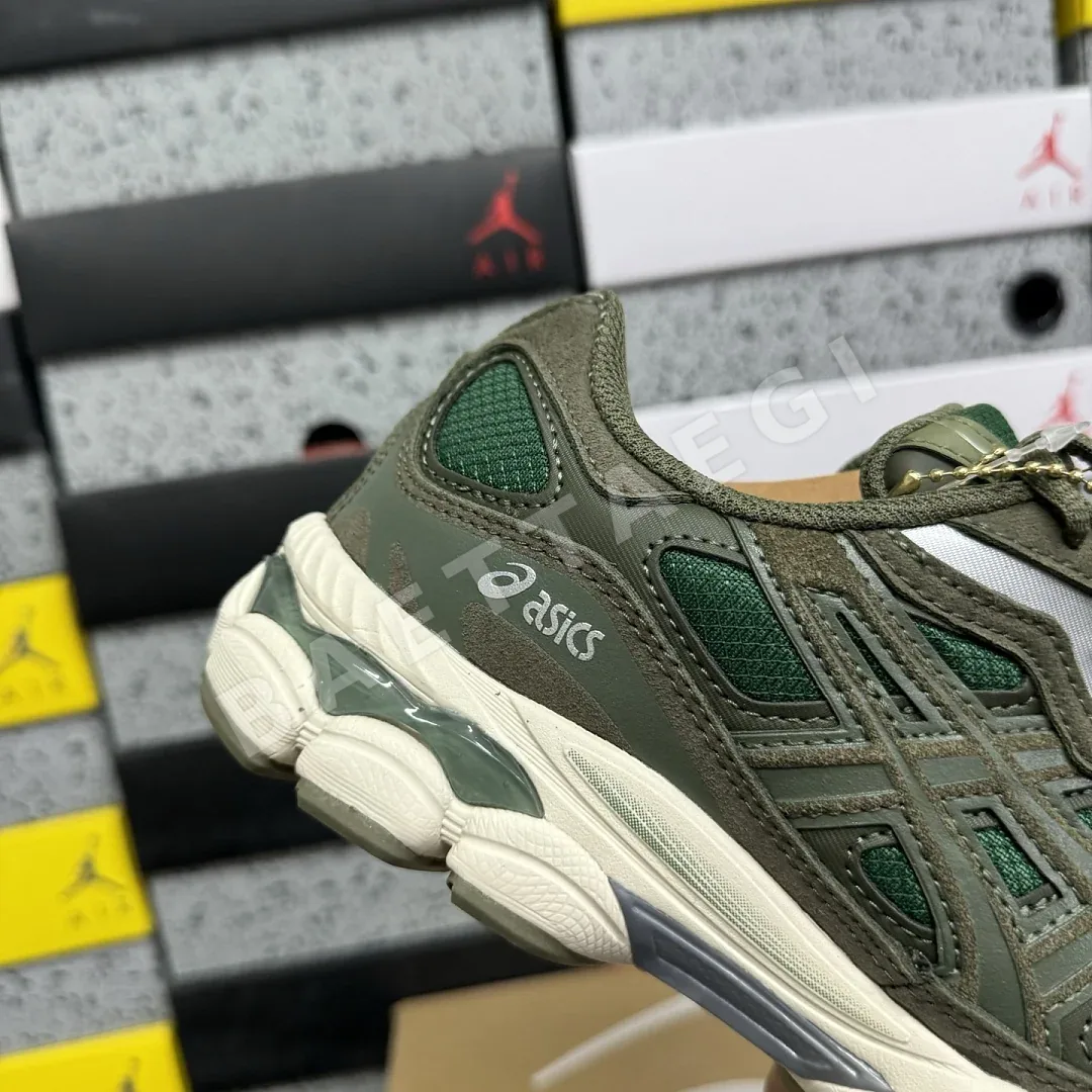 아식스 [WZ] 젤 NYC 1203A739-300 200382 Asics Gel-NYC Grove Olive Canvas 상세 이미지 9