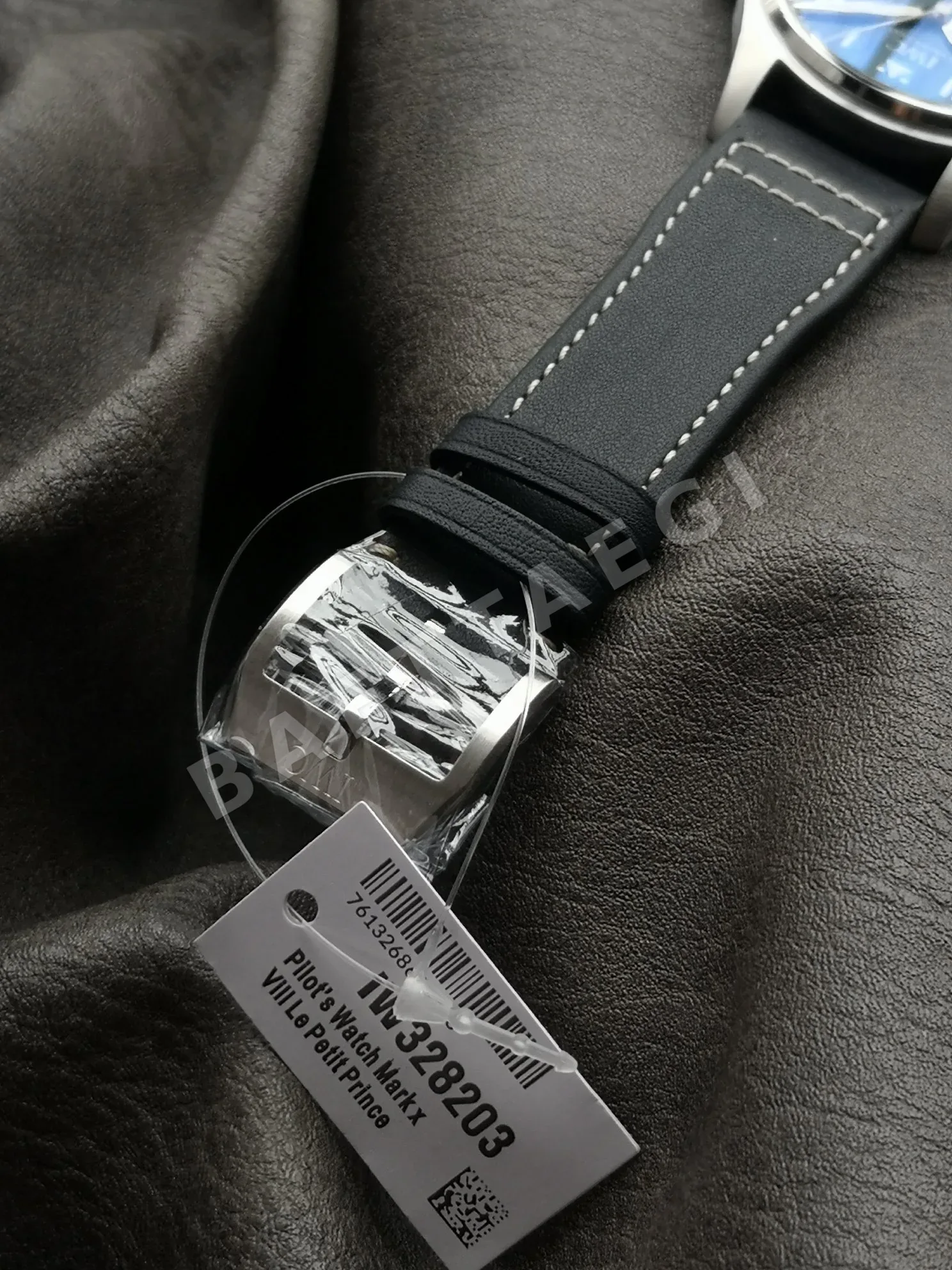 IWC 마크 XX 파일럿 시계 블랙 다이얼 사파이어 글라스 상세 이미지 7