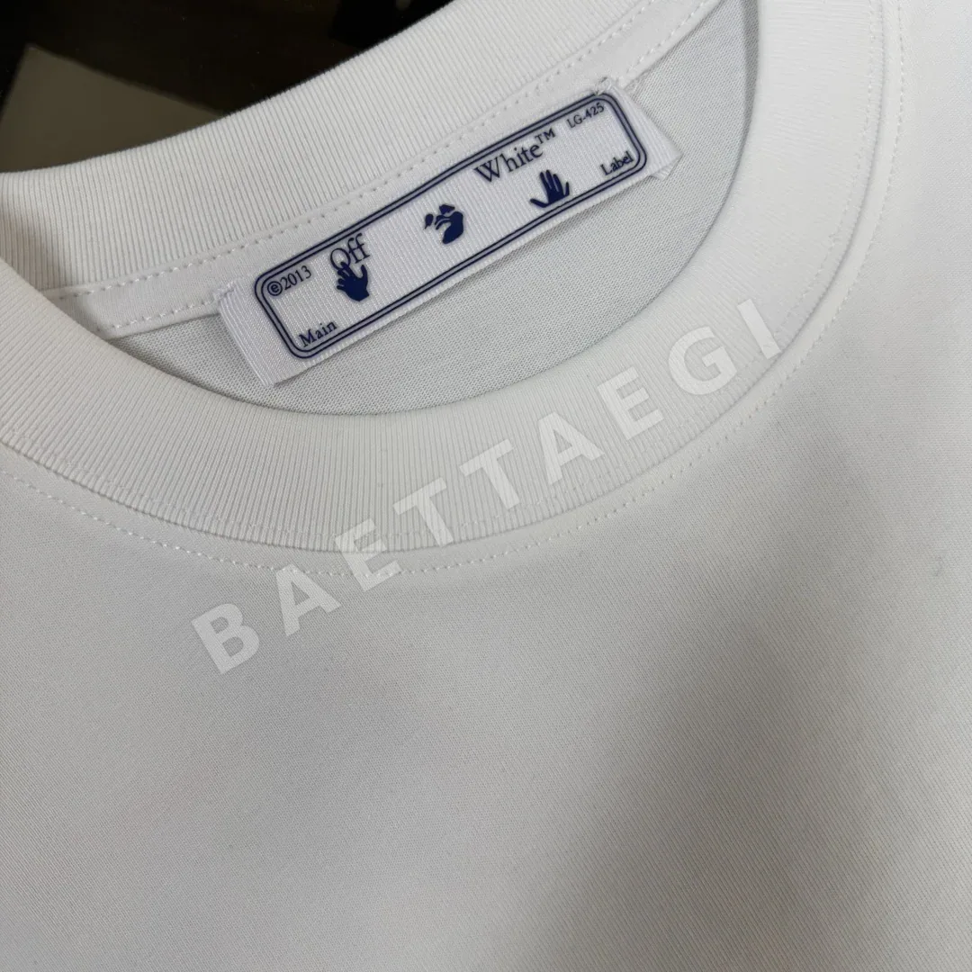 오프화이트 반팔 티셔츠 남성용 상세 이미지 5