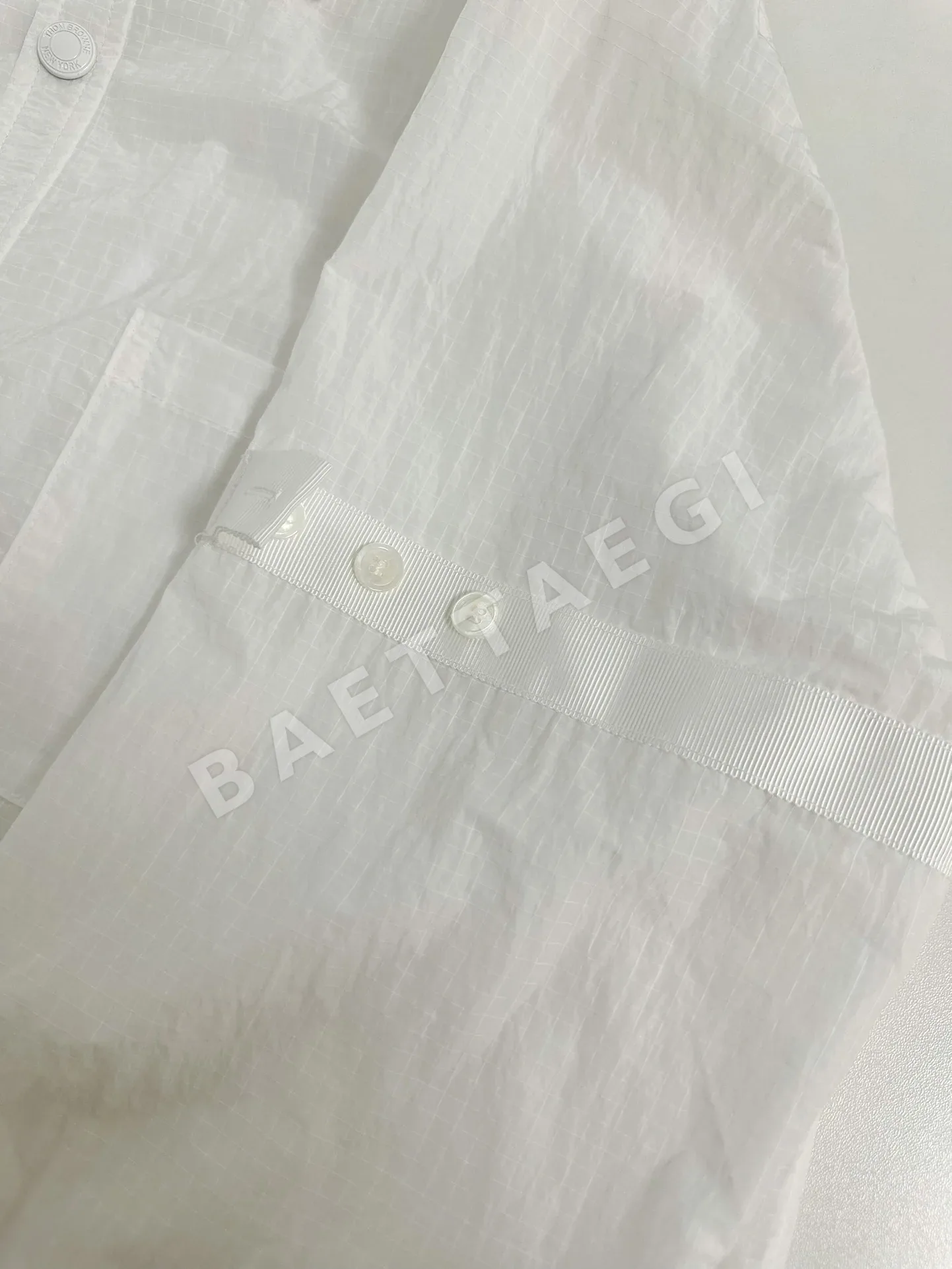 톰브라운 오버핏 체크 남녀공용 긴팔 셔츠 상세 이미지 9
