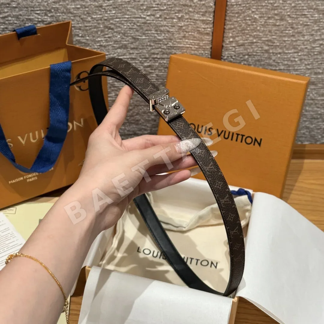 루이비통 여성용 모노그램 양면 벨트 상세 이미지 4