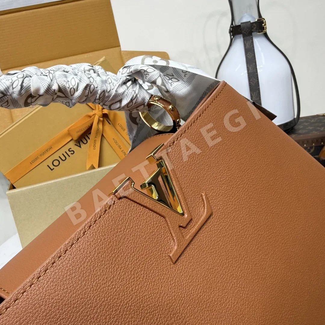 루이비통 카프시느 수플르 미디엄 핸드백 M14370 상세 이미지 6