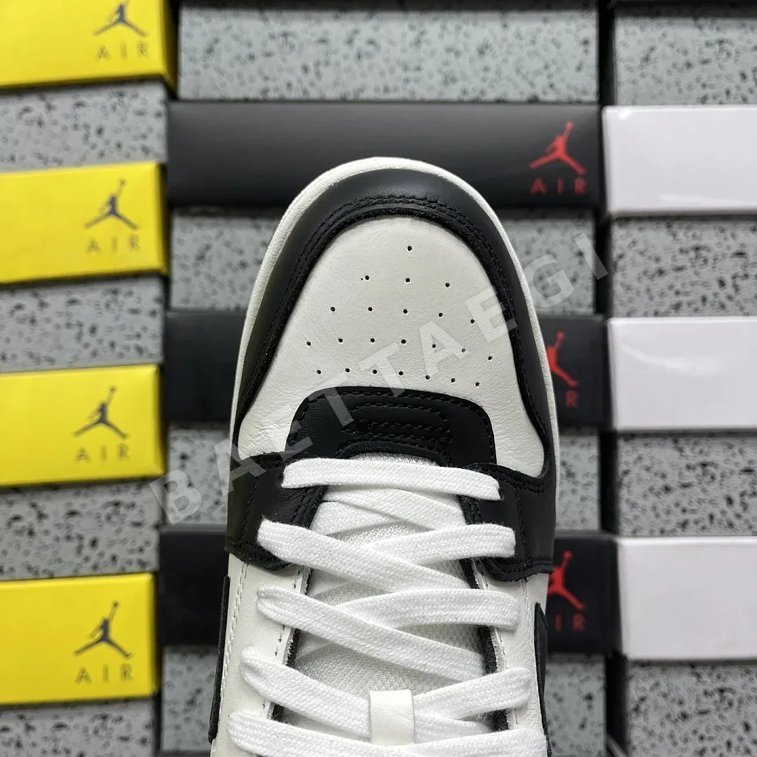 오프화이트 [KZ] 아웃 오브 오피스 OOO 로우 탑스 202488 Off White Out Of Office OOO Low Tops 상세 이미지 5