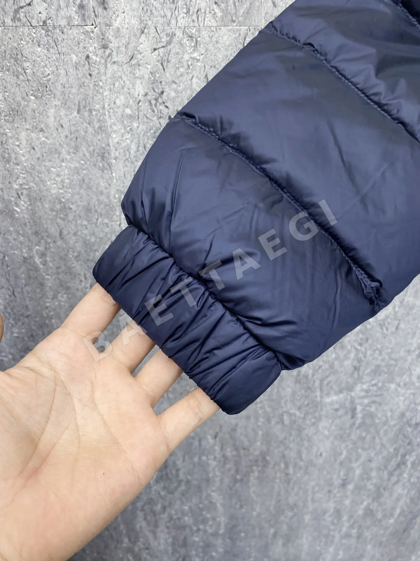 몽클레르 남성 경량 다운 패딩 상세 이미지 7
