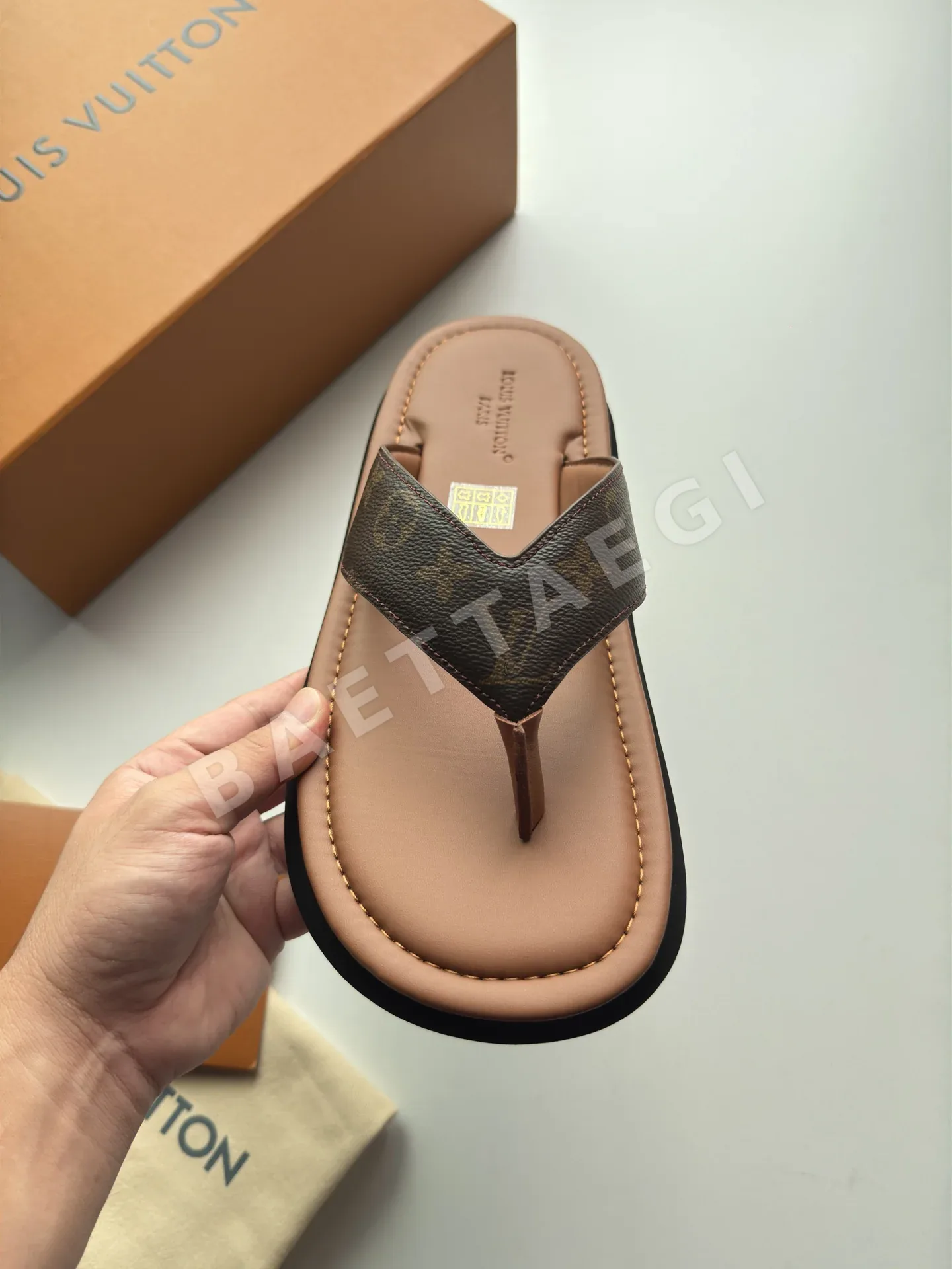 루이비통 비치 스트랩 샌들 상세 이미지 6