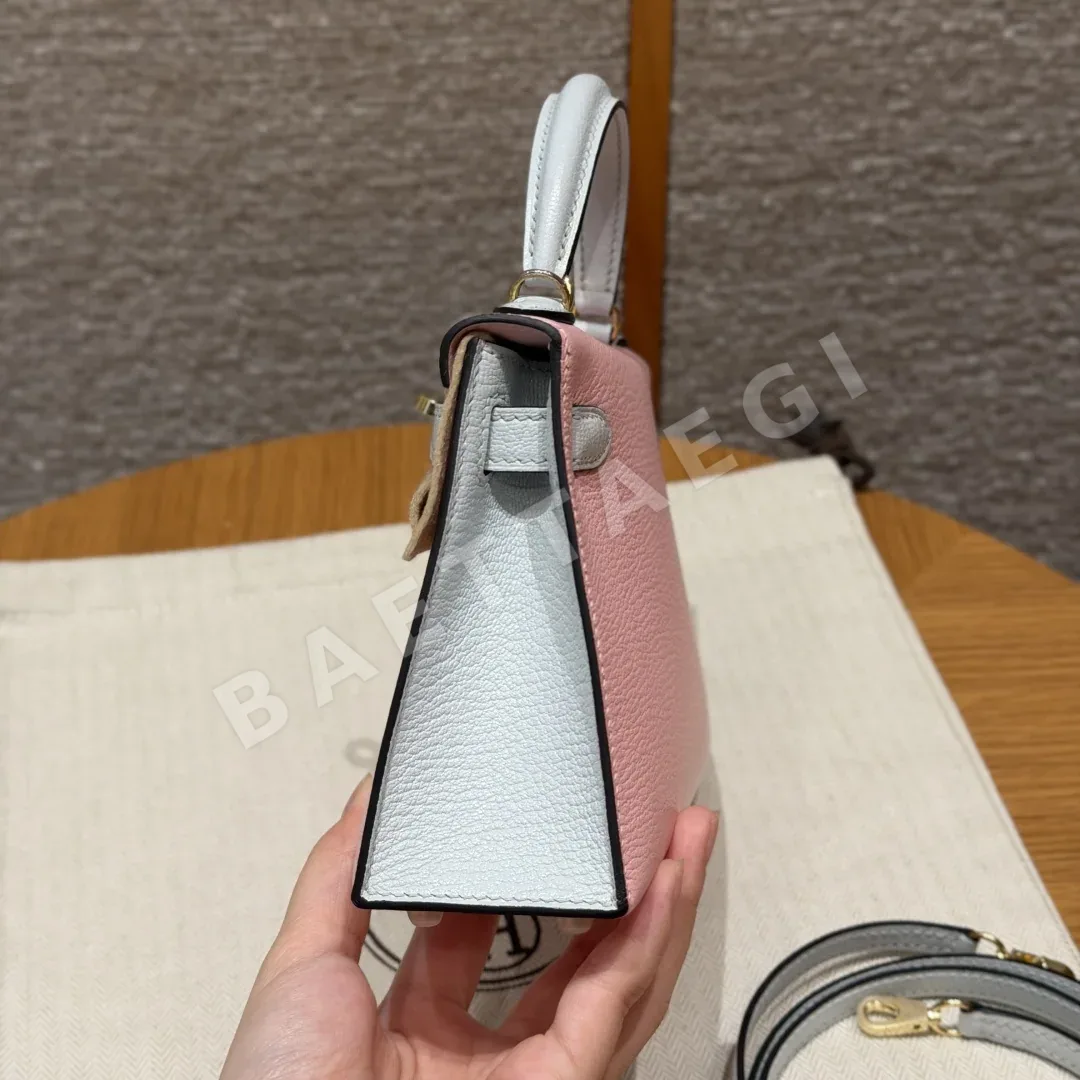 에르메스 미니 켈리 2 염소가죽 가방 상세 이미지 4