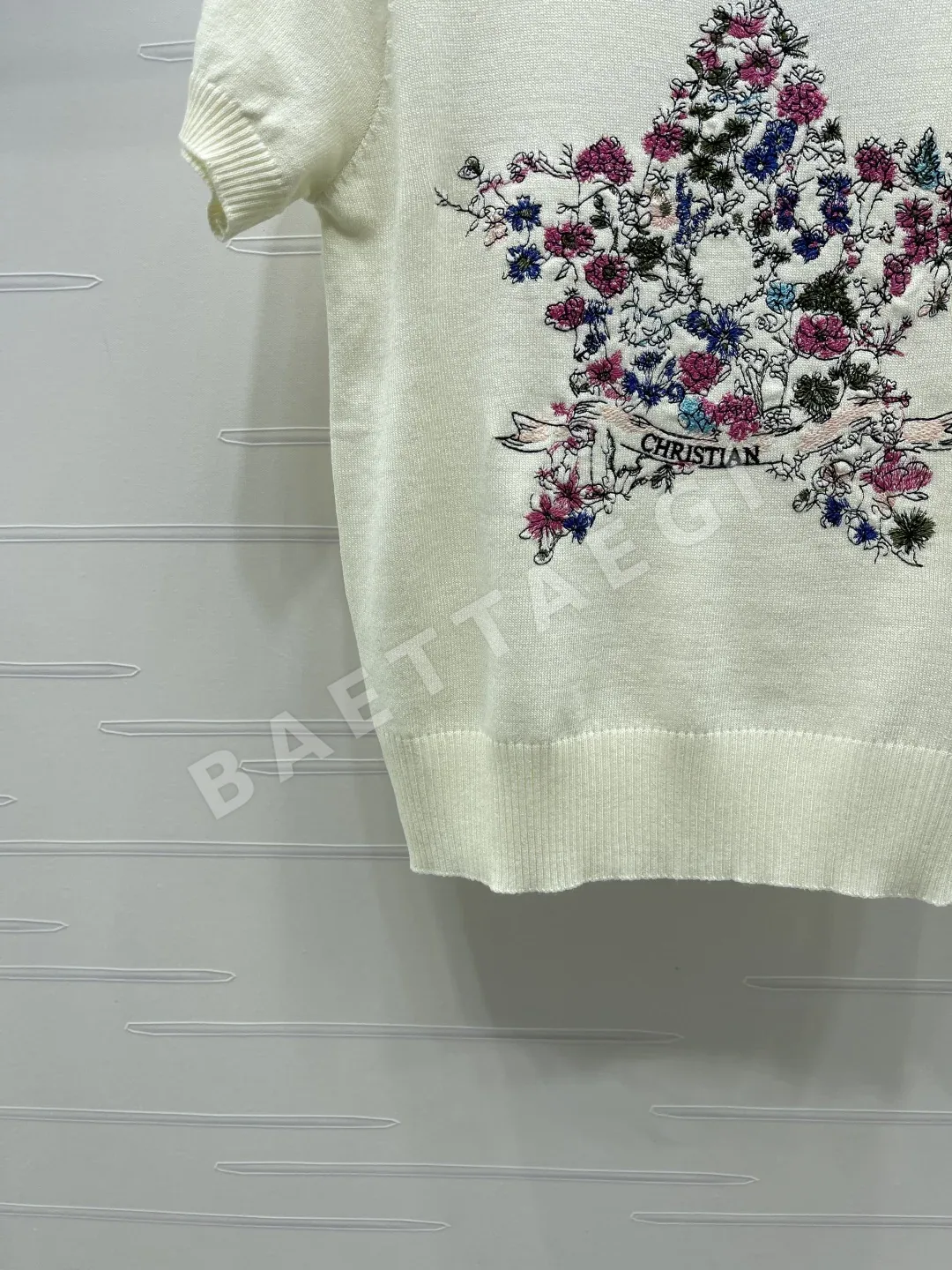 디올 펜타그램 자수 라운드넥 울 니트 반팔 탑 상세 이미지 5