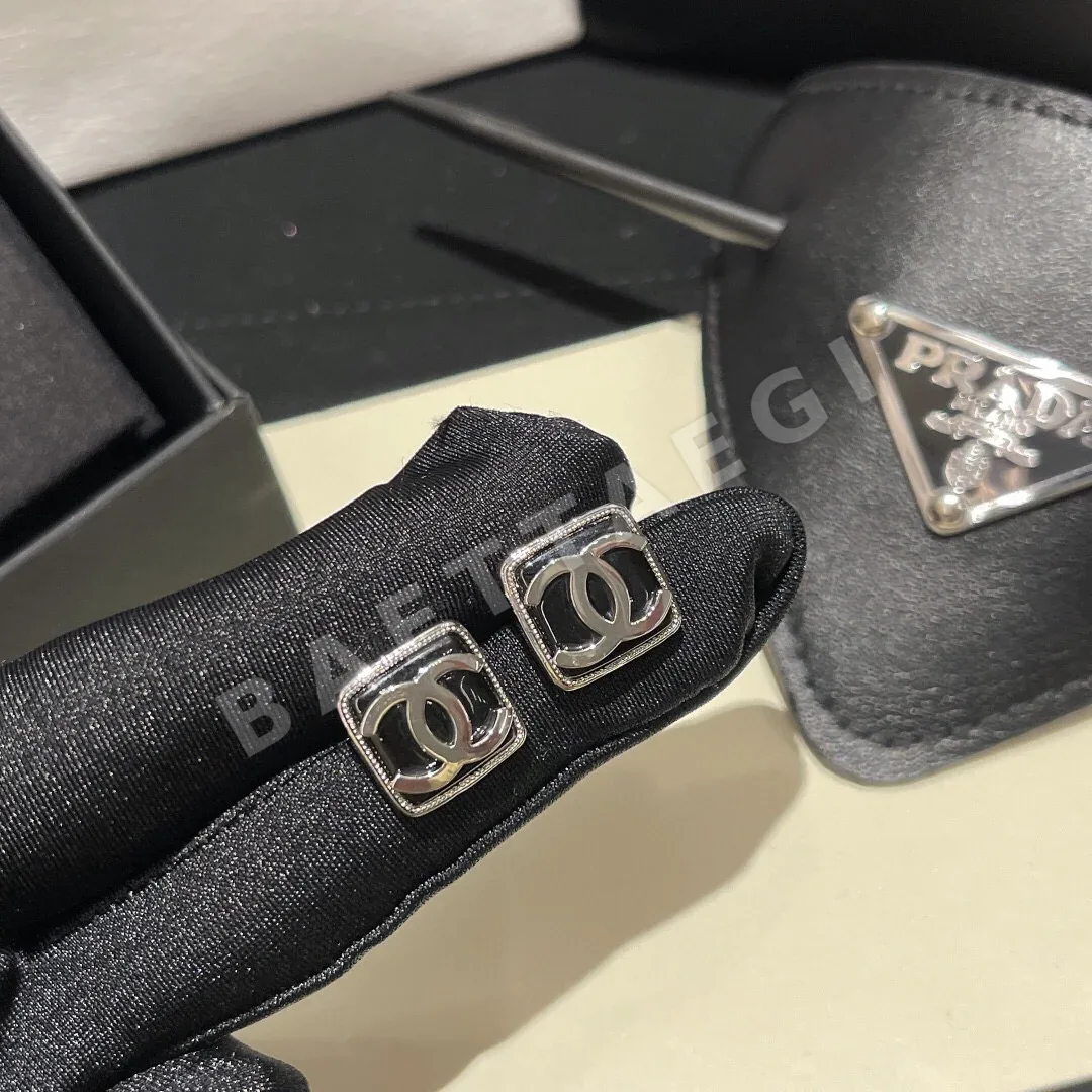 프라다 귀걸이 71505 Prada Earrings 상세 이미지 4