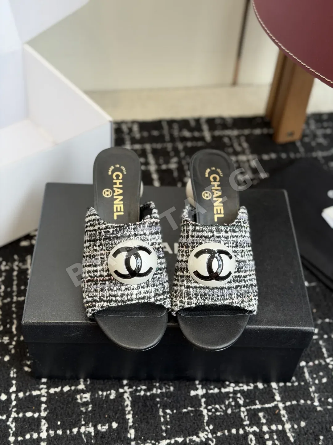 샤넬 더블 C 진주 장식 힐 샌들 상세 이미지 1