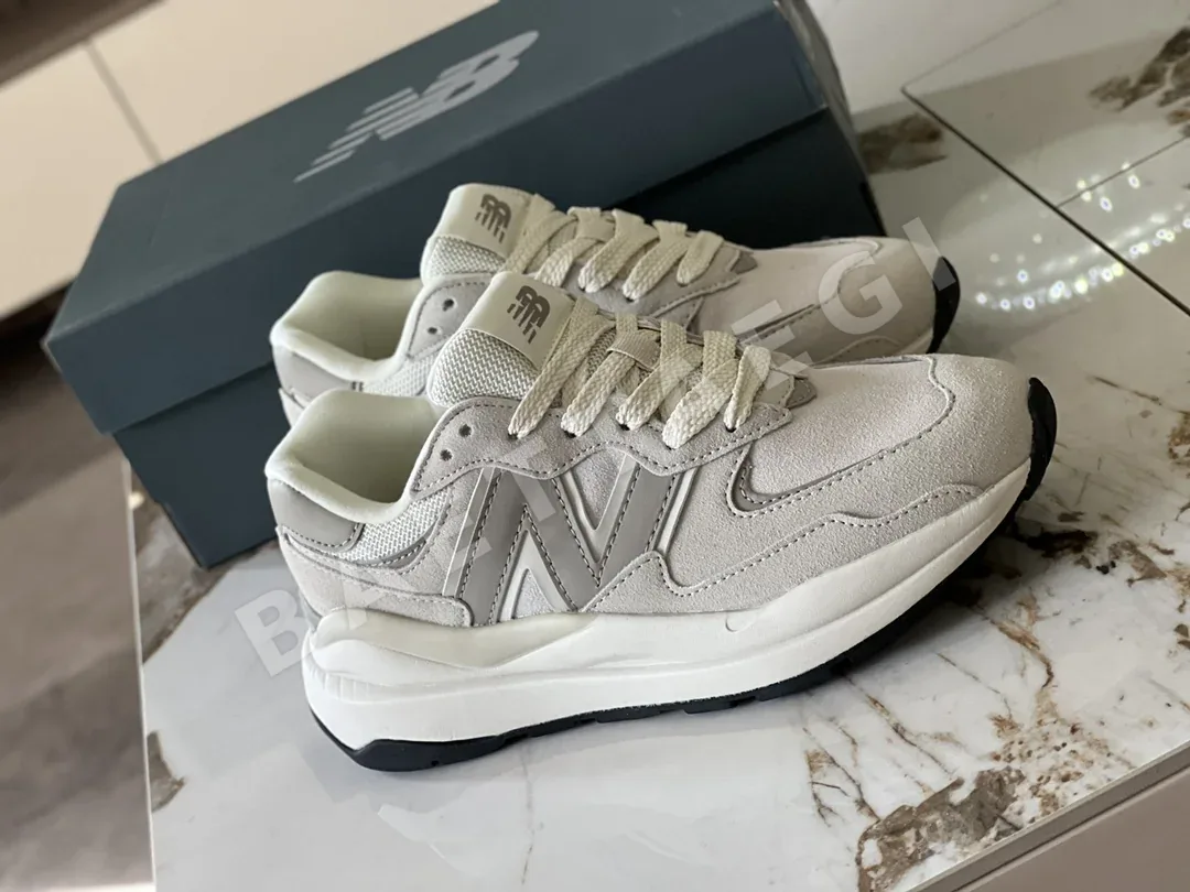 뉴발란스 M5740 스웨이드 남성 신발 83731