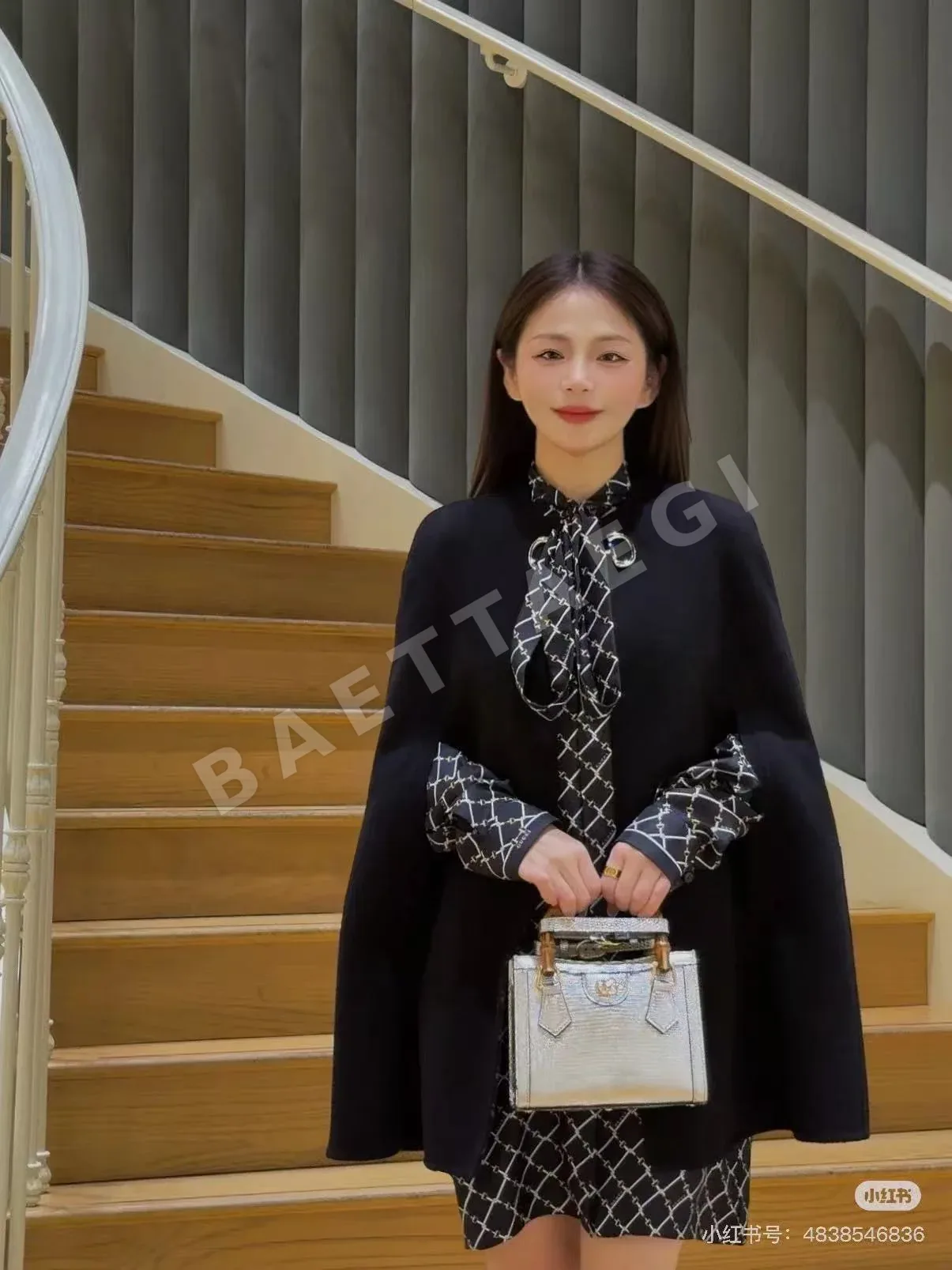 구찌 보타이 디테일 실크 셔츠 원피스 상세 이미지 4