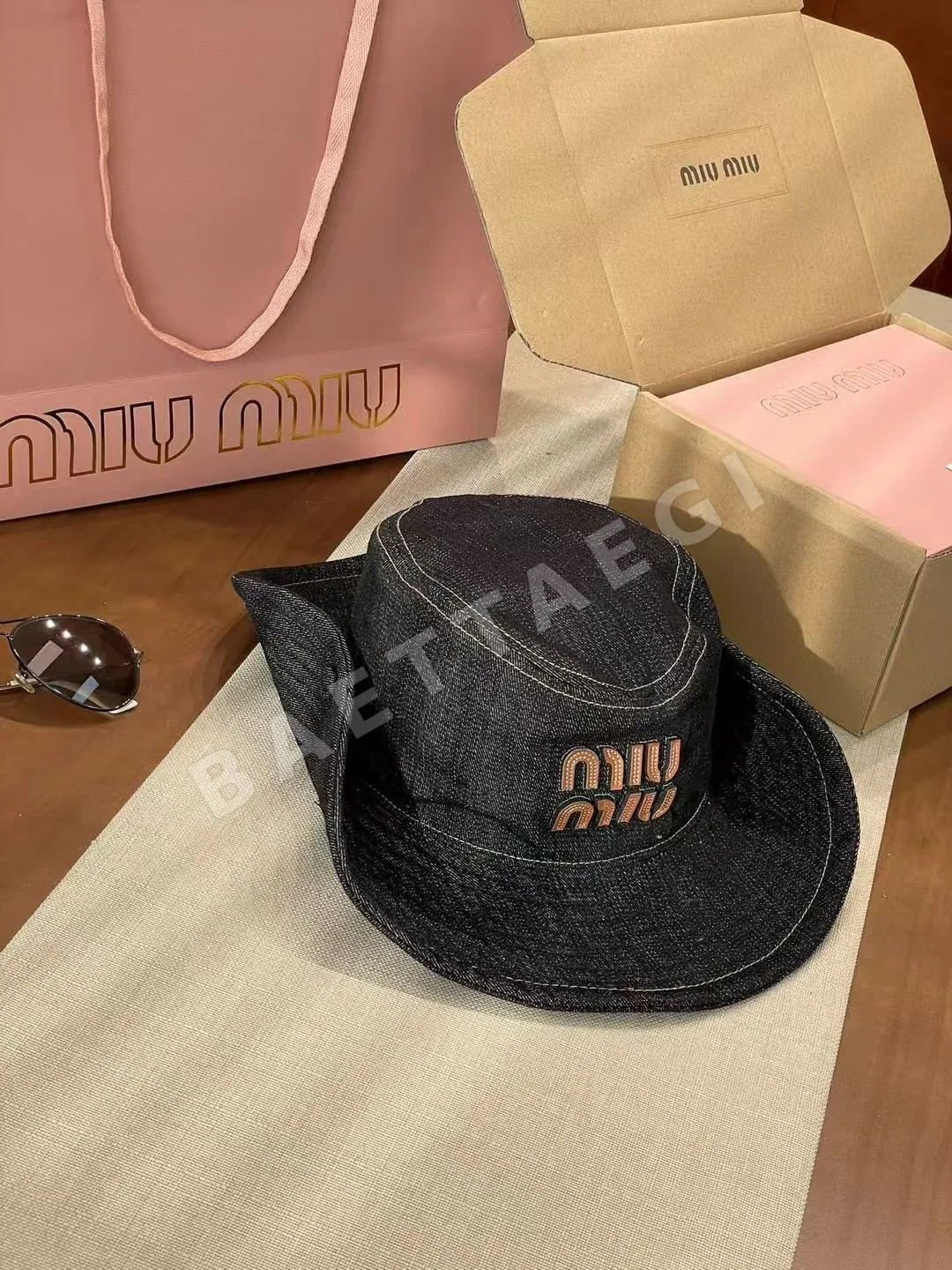 미우미우 모자 80928 Miu Miu Cap 상세 이미지 5