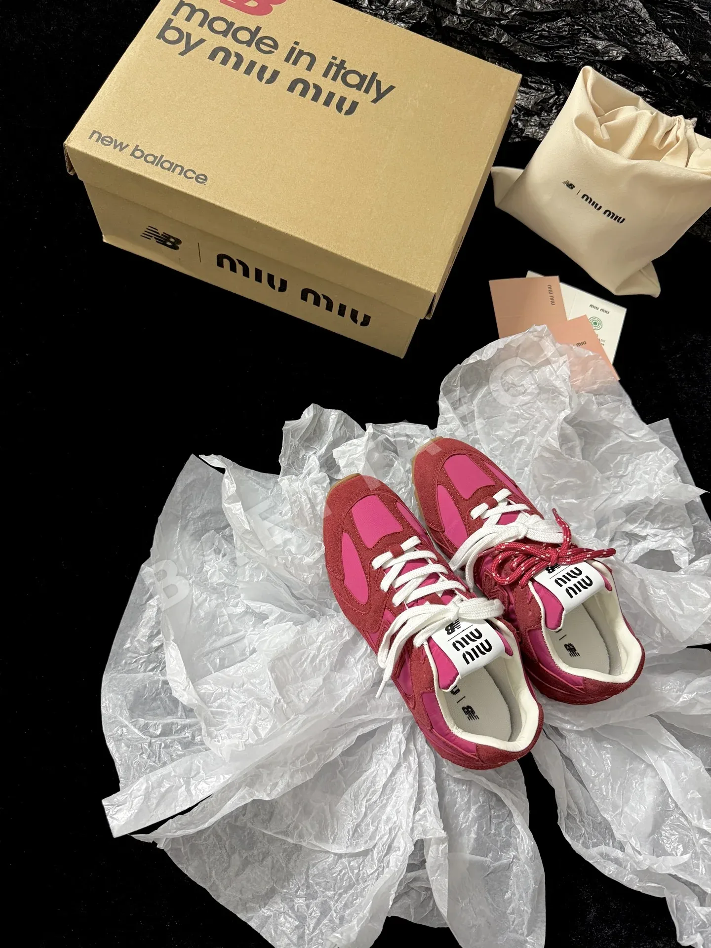 미우미우 x 뉴발란스 530 SL 스니커즈 132648