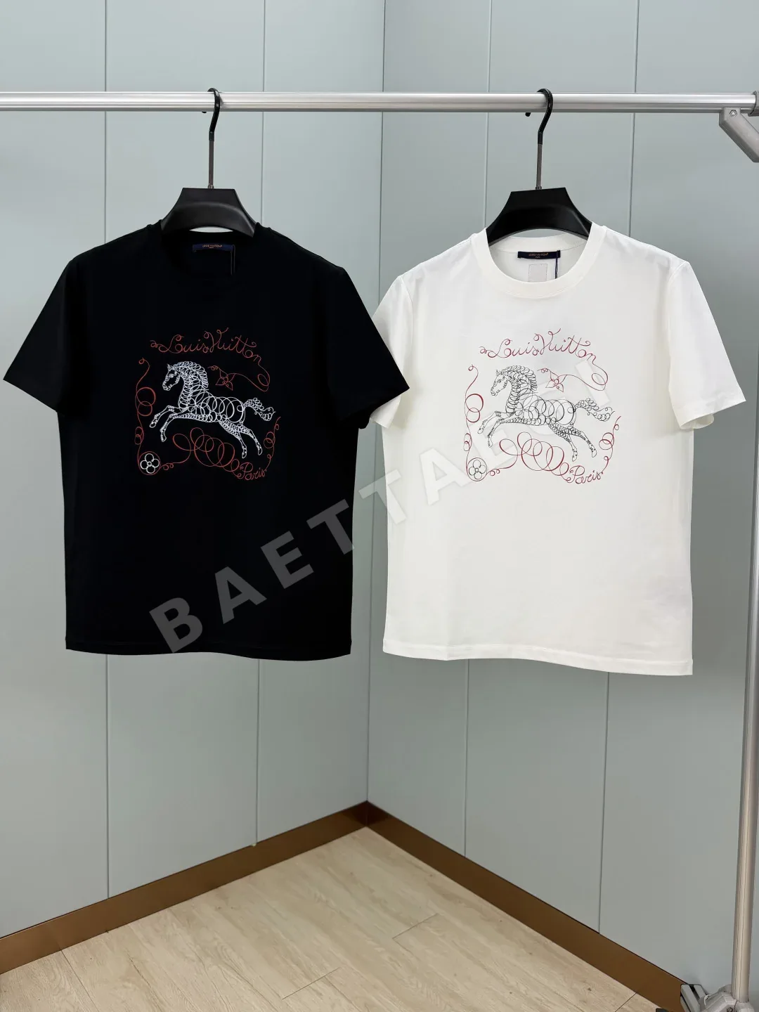 루이비통 말 프린트 반팔 티셔츠 상세 이미지 7