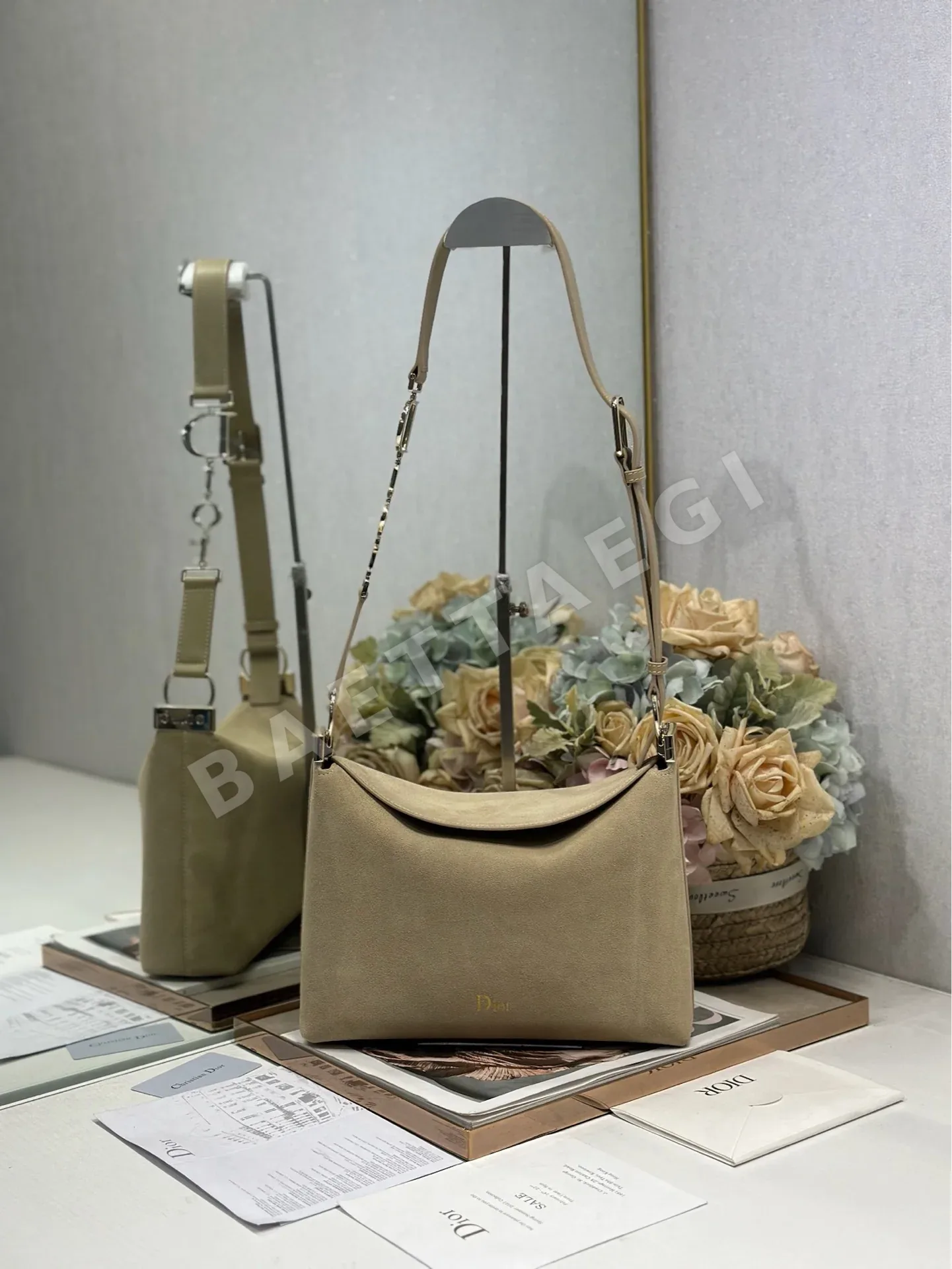 디올 스몰 호보 벨벳 가죽 가방 196697