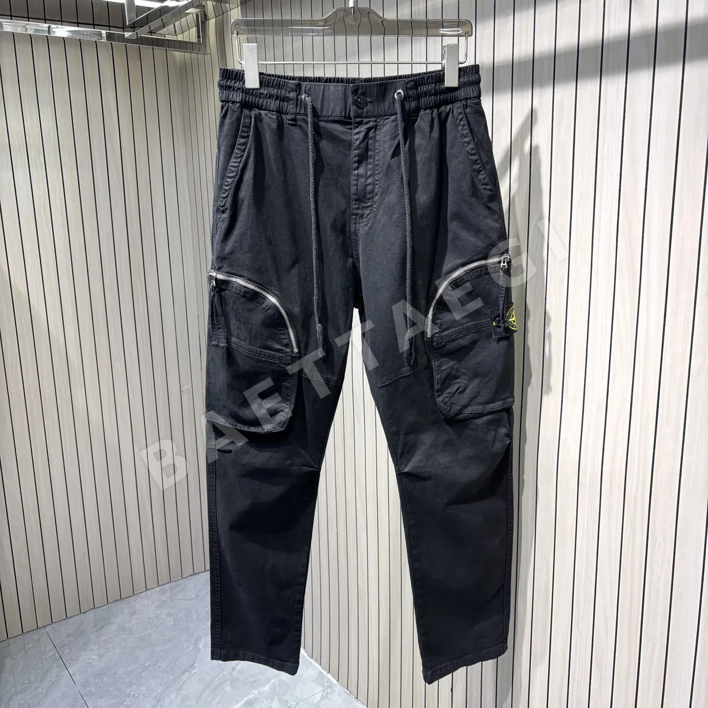 스톤아일랜드 지퍼 포켓 카고 바지 상세 이미지 8