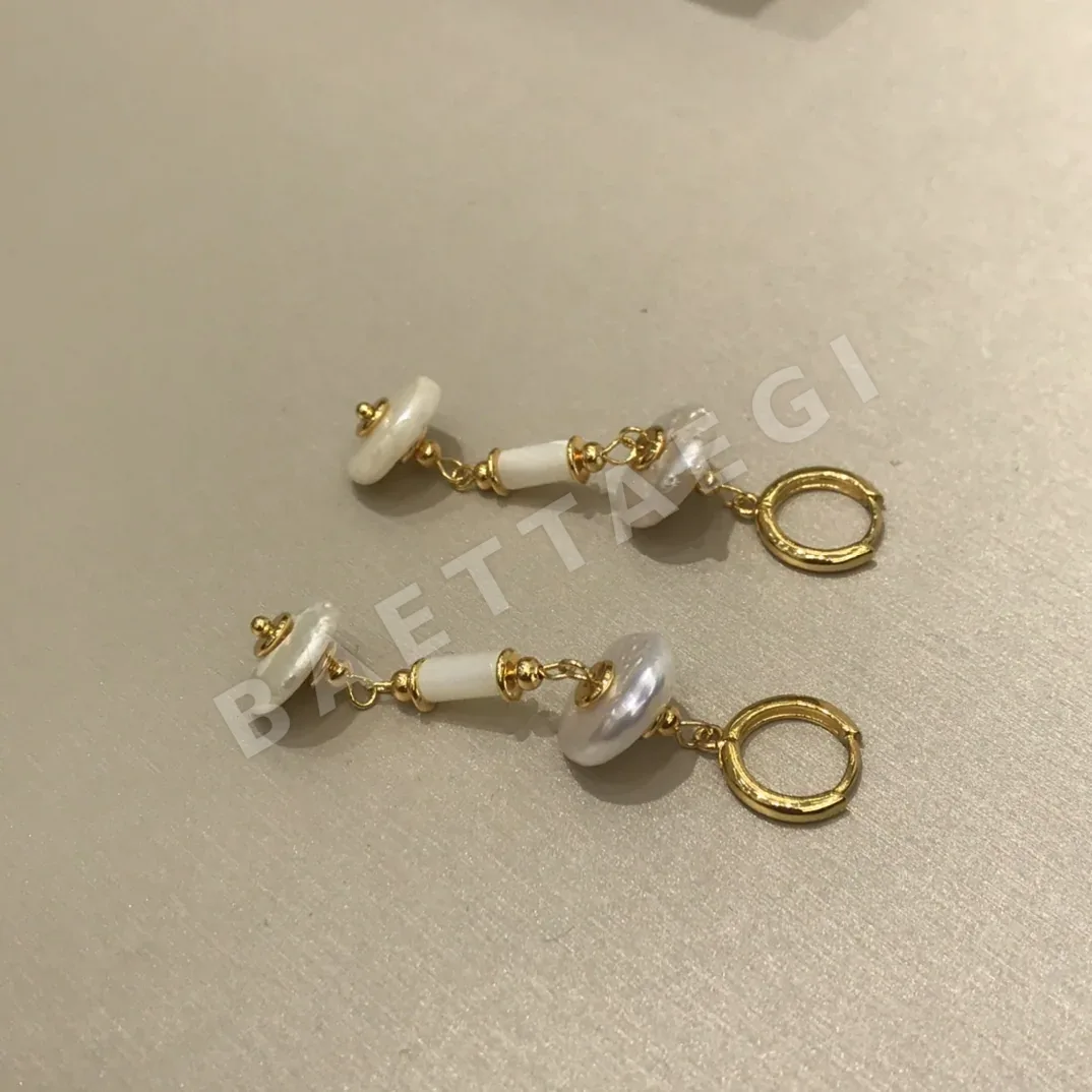 셀린느 롱 담수 진주 스터드 귀걸이 상세 이미지 3