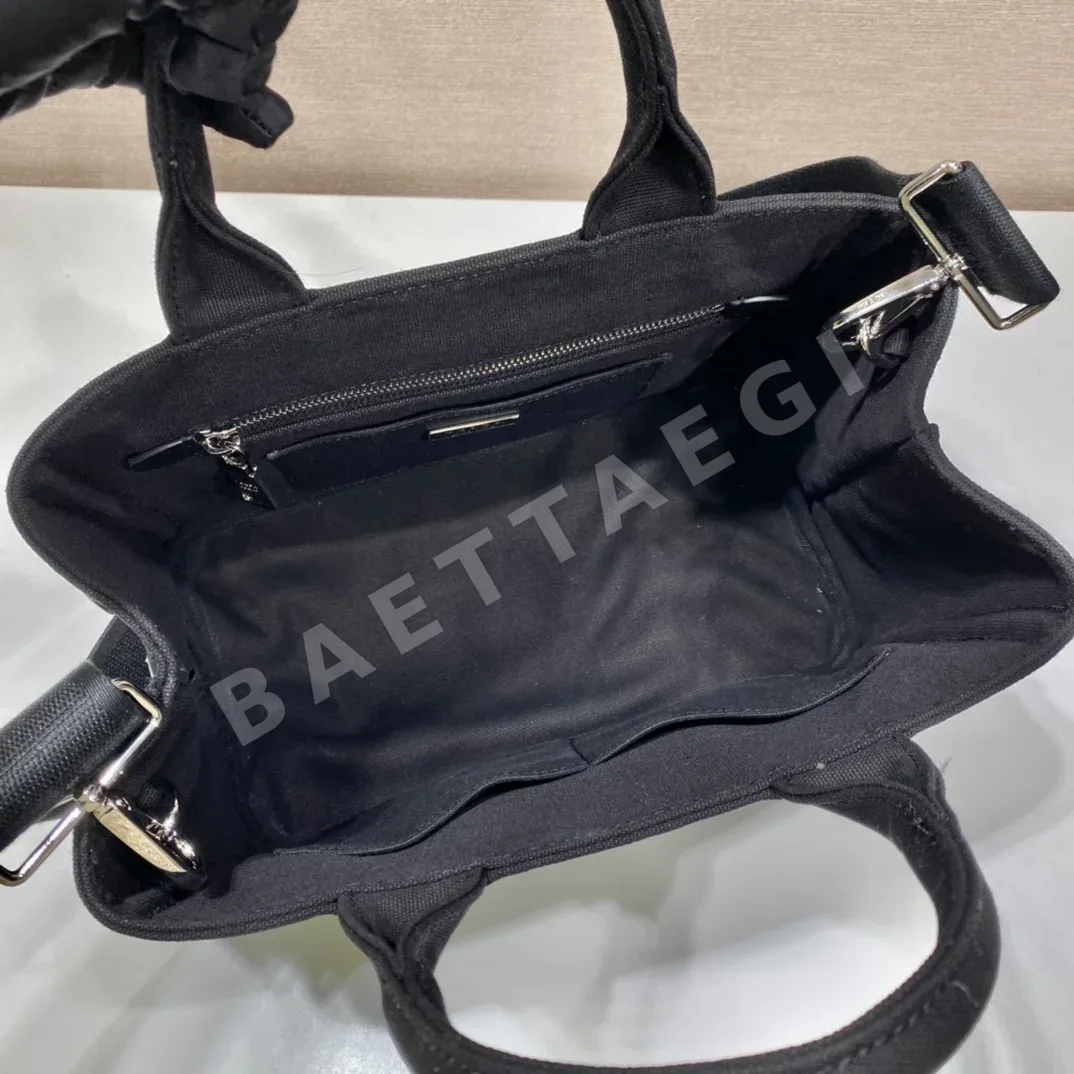 프라다 3D 문자 라벨 린넨 핸드백 1BG439 상세 이미지 8