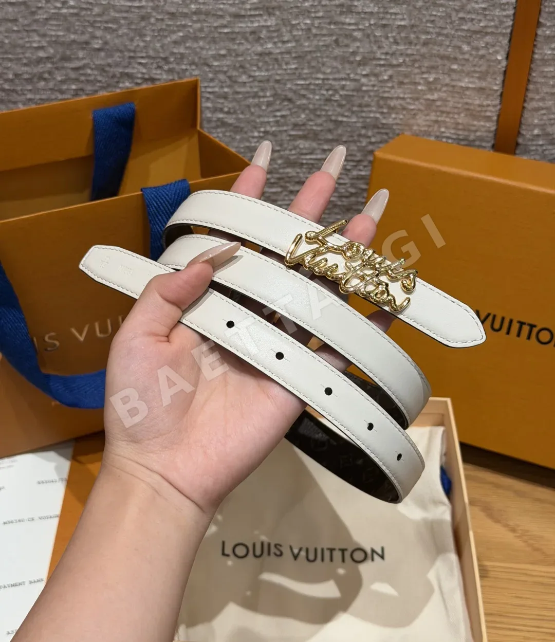 루이비통 스크립트 20mm 리버시블 벨트 상세 이미지 2