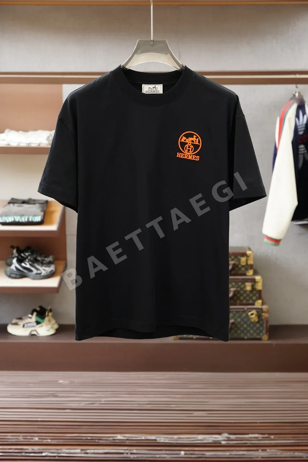 에르메스 남성 무지 크루넥 반팔 티셔츠 상세 이미지 4