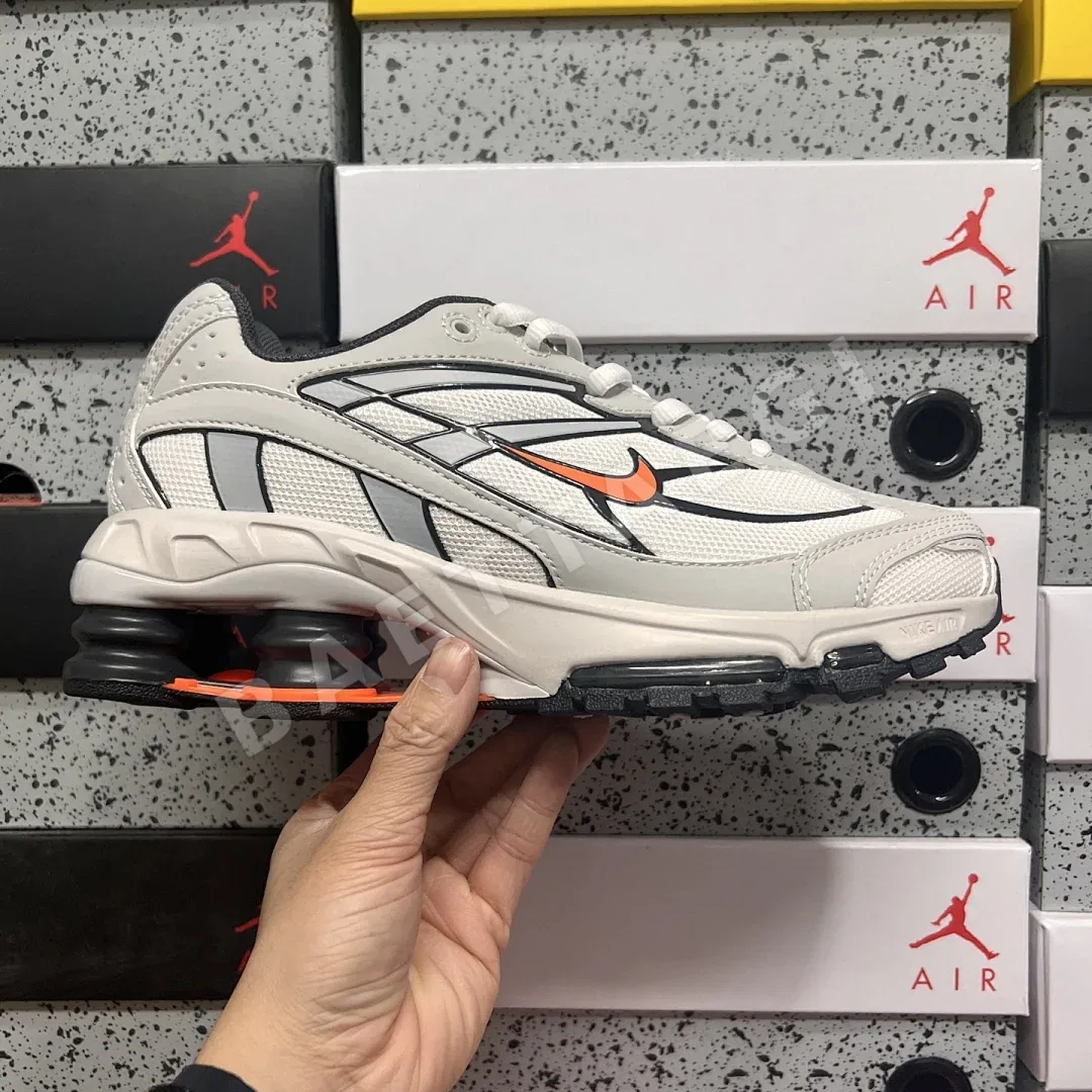 나이키 [WM] 샥스 IO4296-004 201263 Nike Shox Ride 2 Light Smoke Grey Total Orange 상세 이미지 9