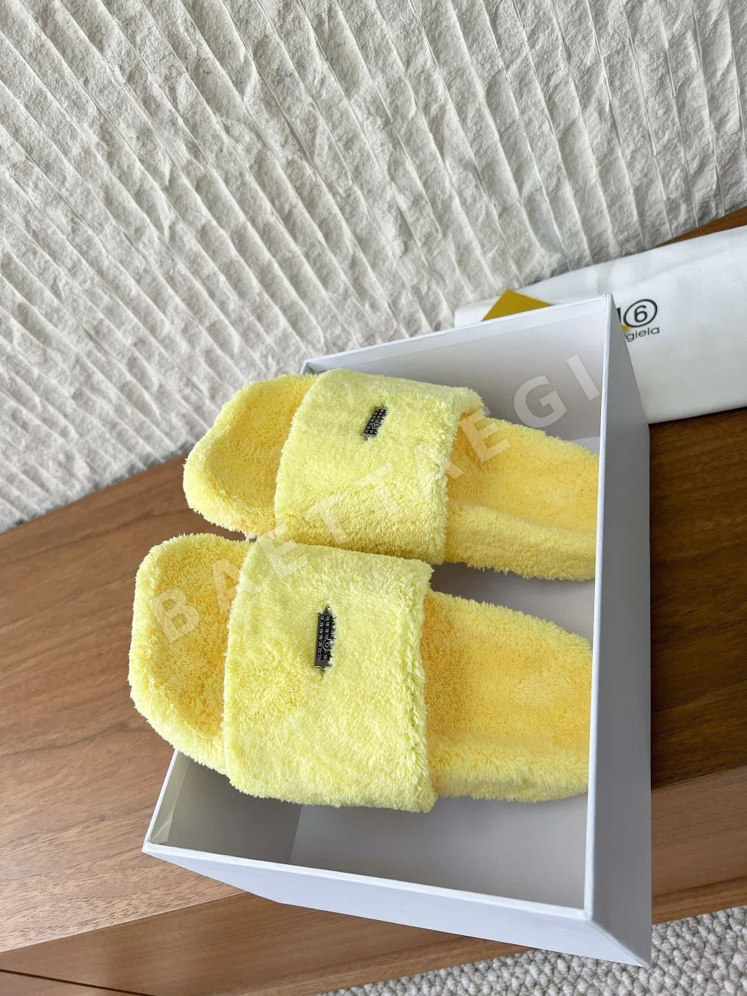 마르지엘라 5 개 발가락 메시 뮬 샌들 상세 이미지 4