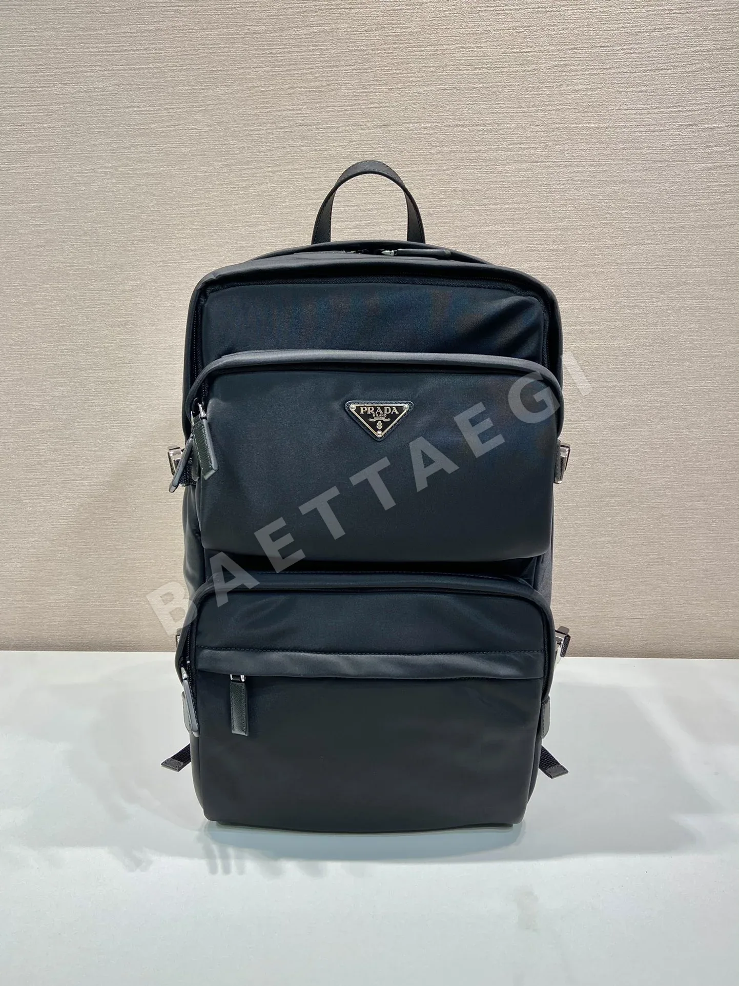 프라다 나일론 메시 백팩 2VZ101
